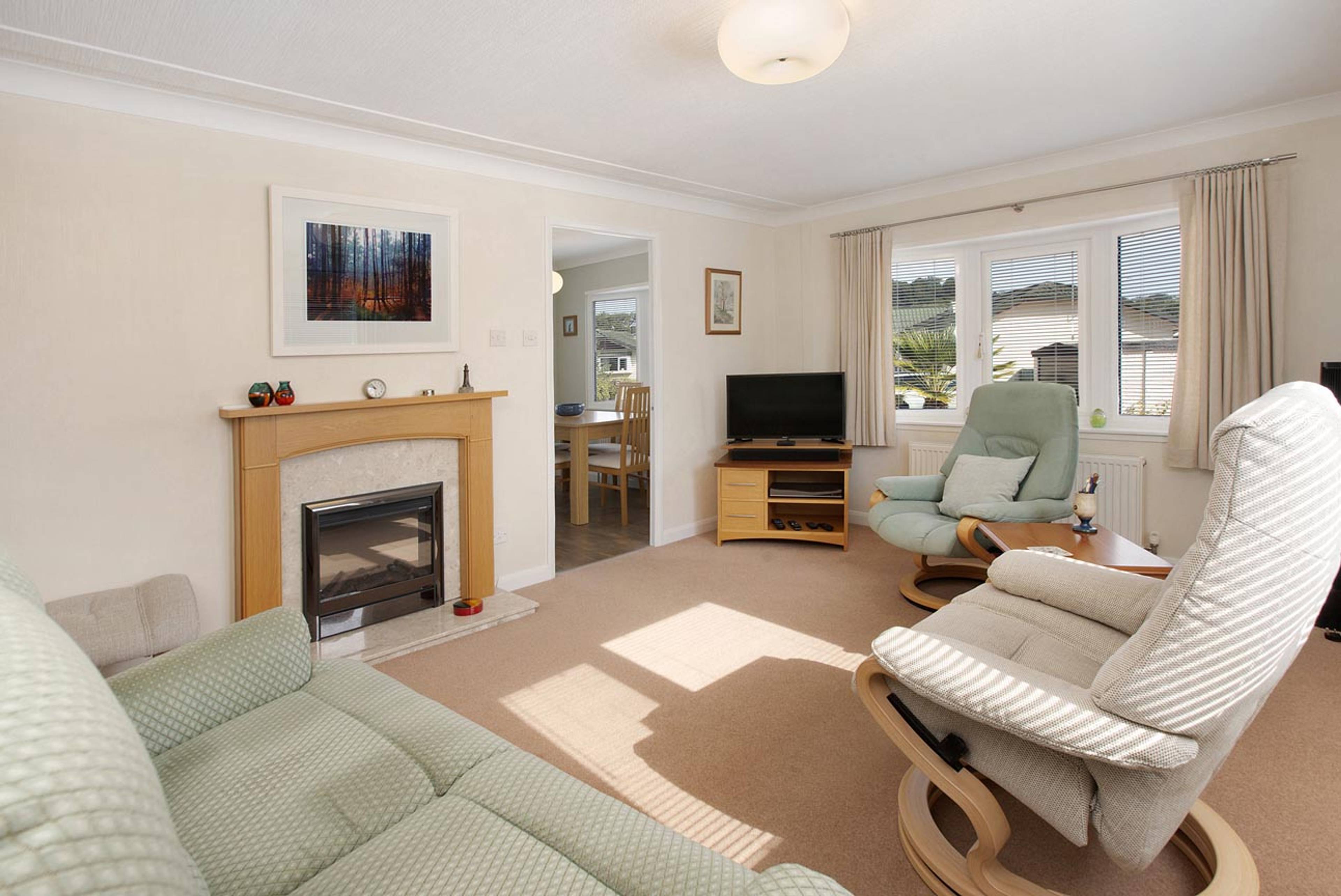 Beechwood Crescent, Dawlish Warren, EX7 - 3