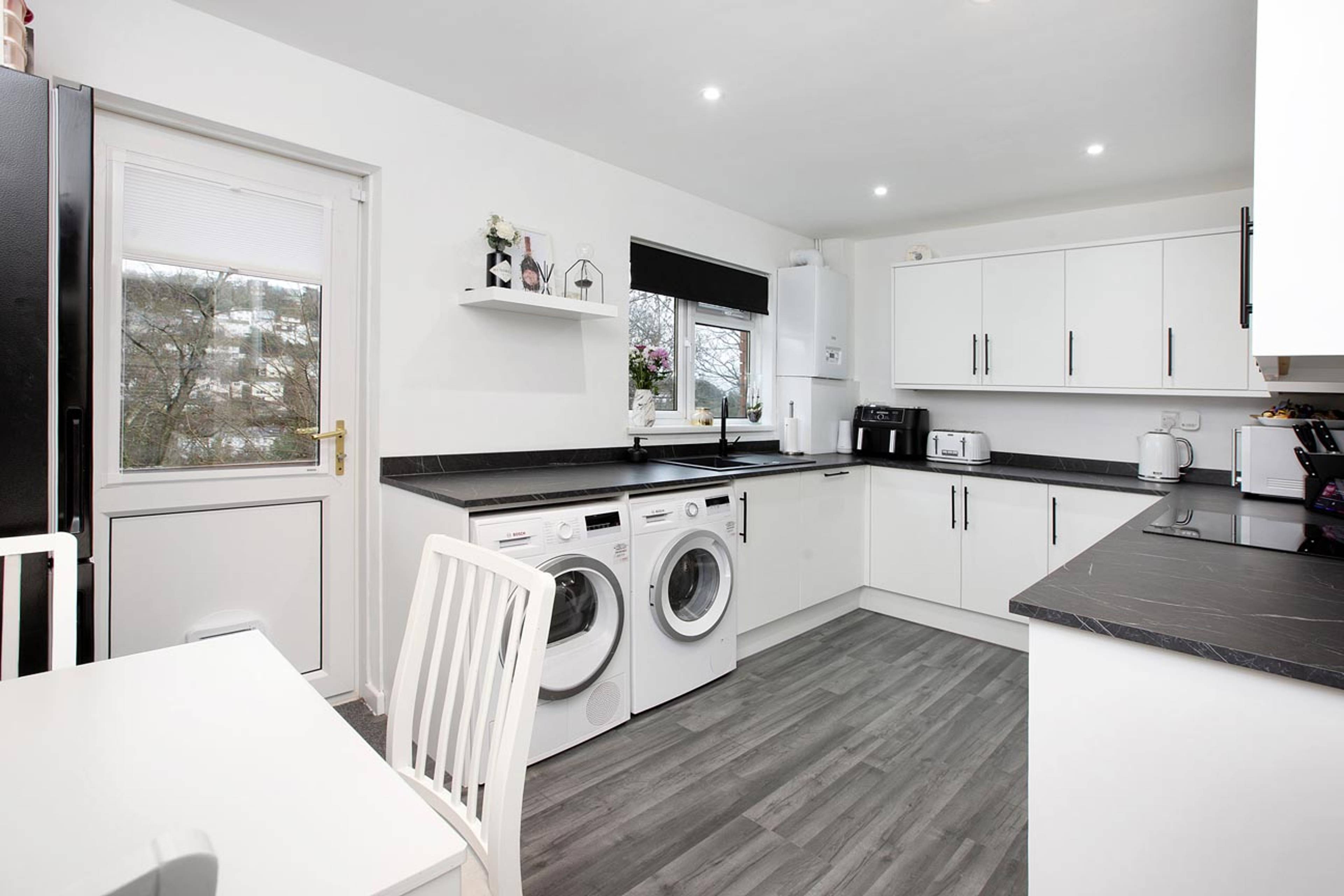 Headway Rise, Teignmouth, TQ14 - 2