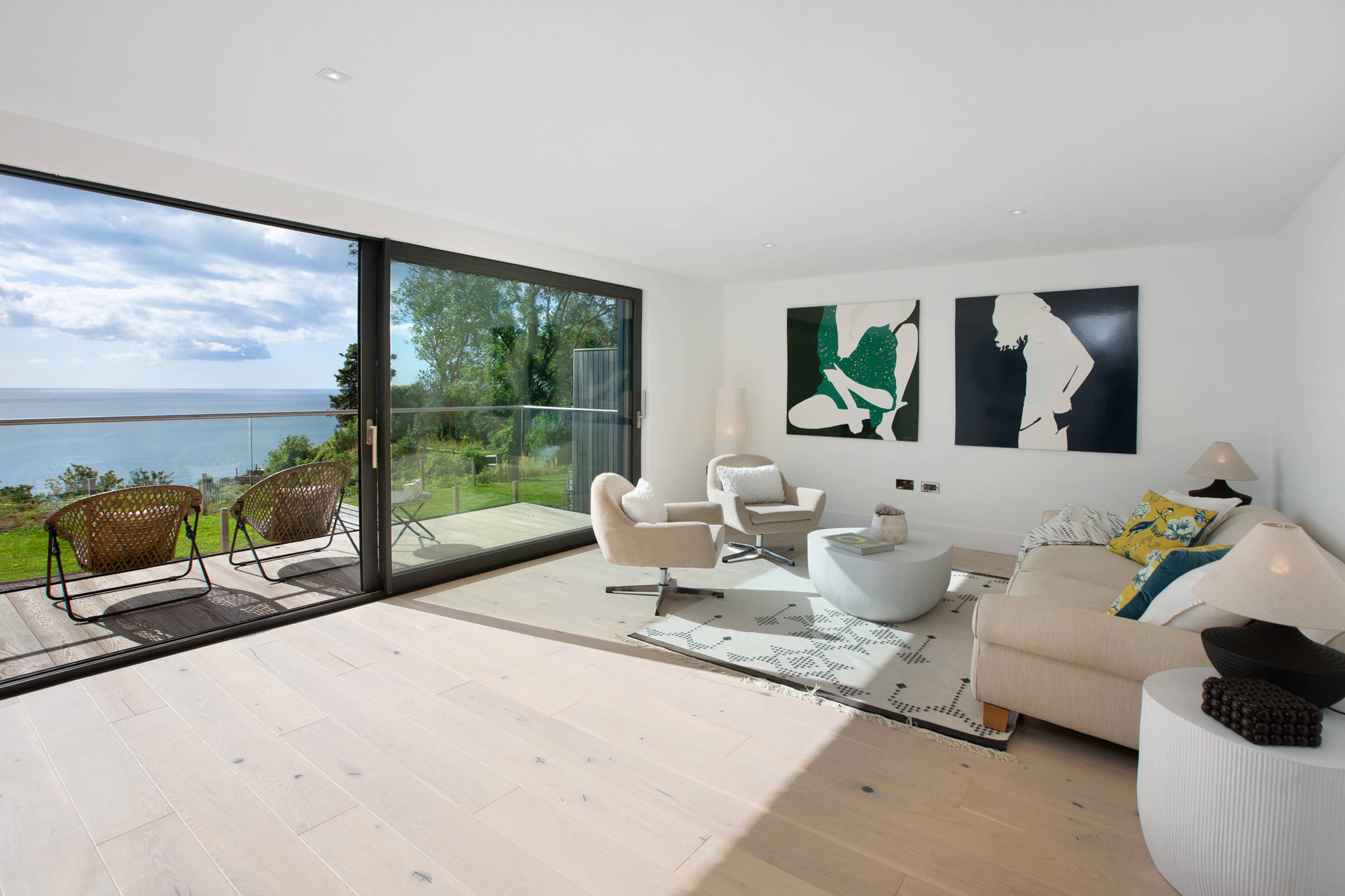 Shell Cove, Dawlish, EX7 - 9