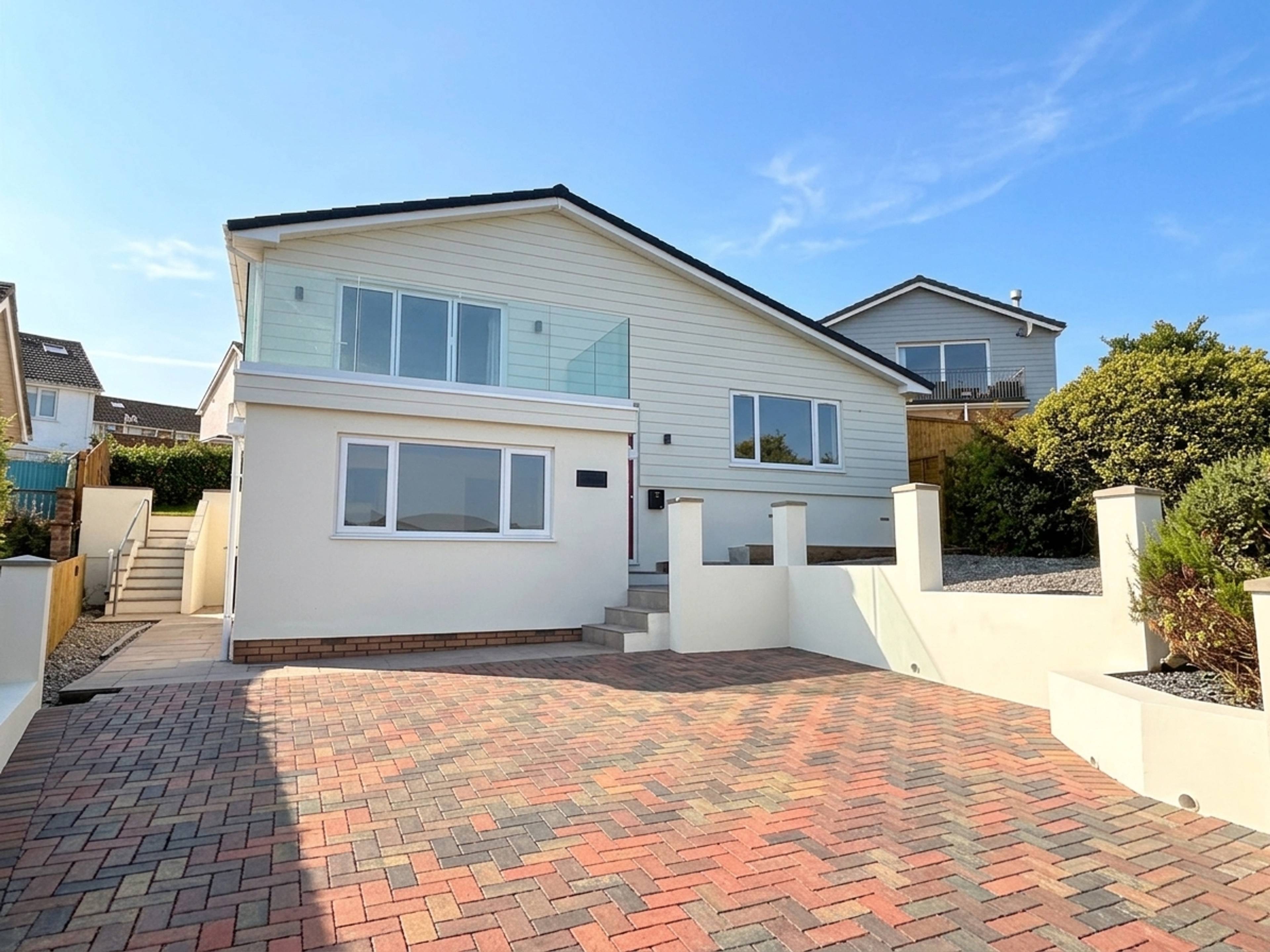 West Cliff Park Drive, Dawlish, EX7 - 2