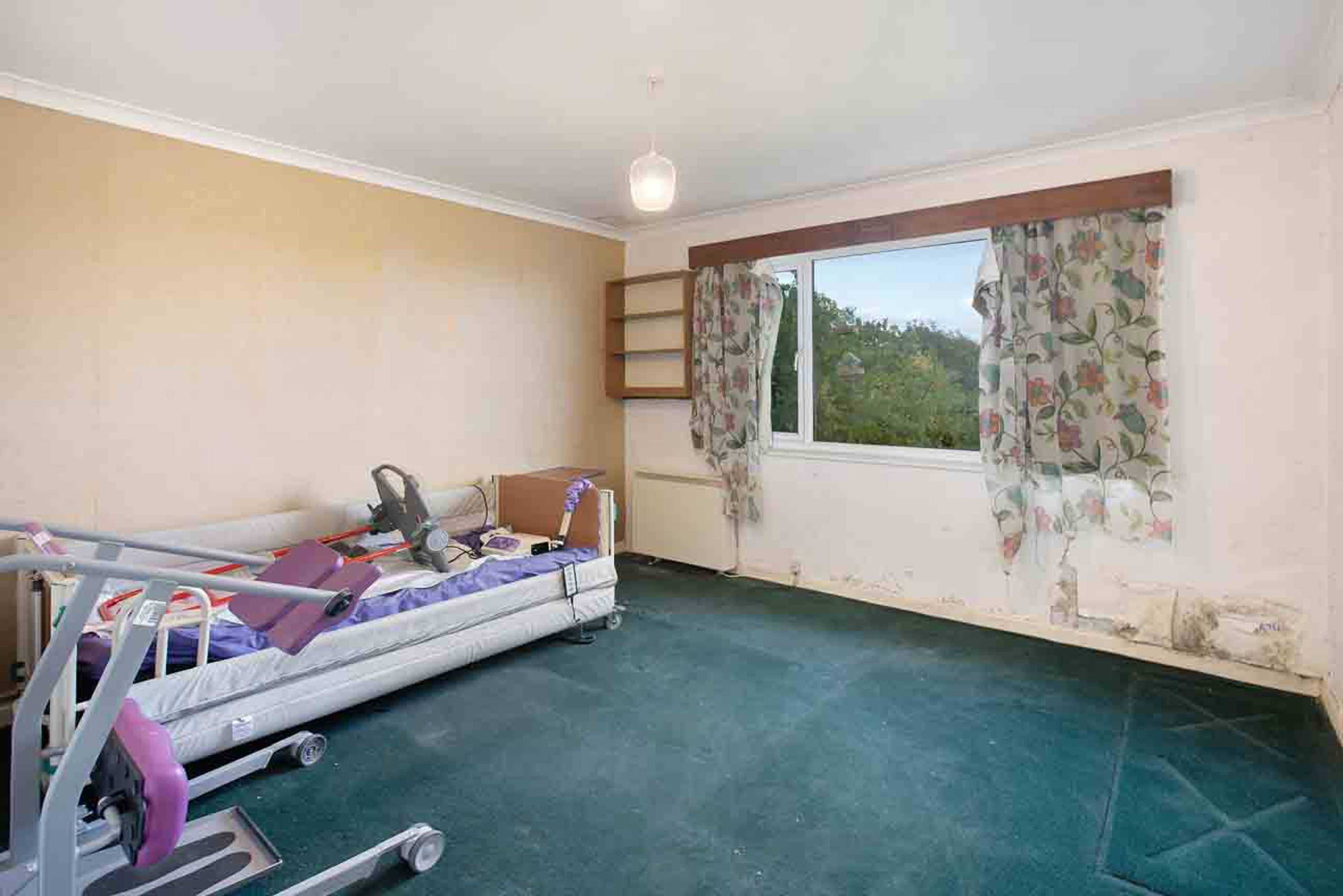 Hazeldown Road, Teignmouth, TQ14 - 6