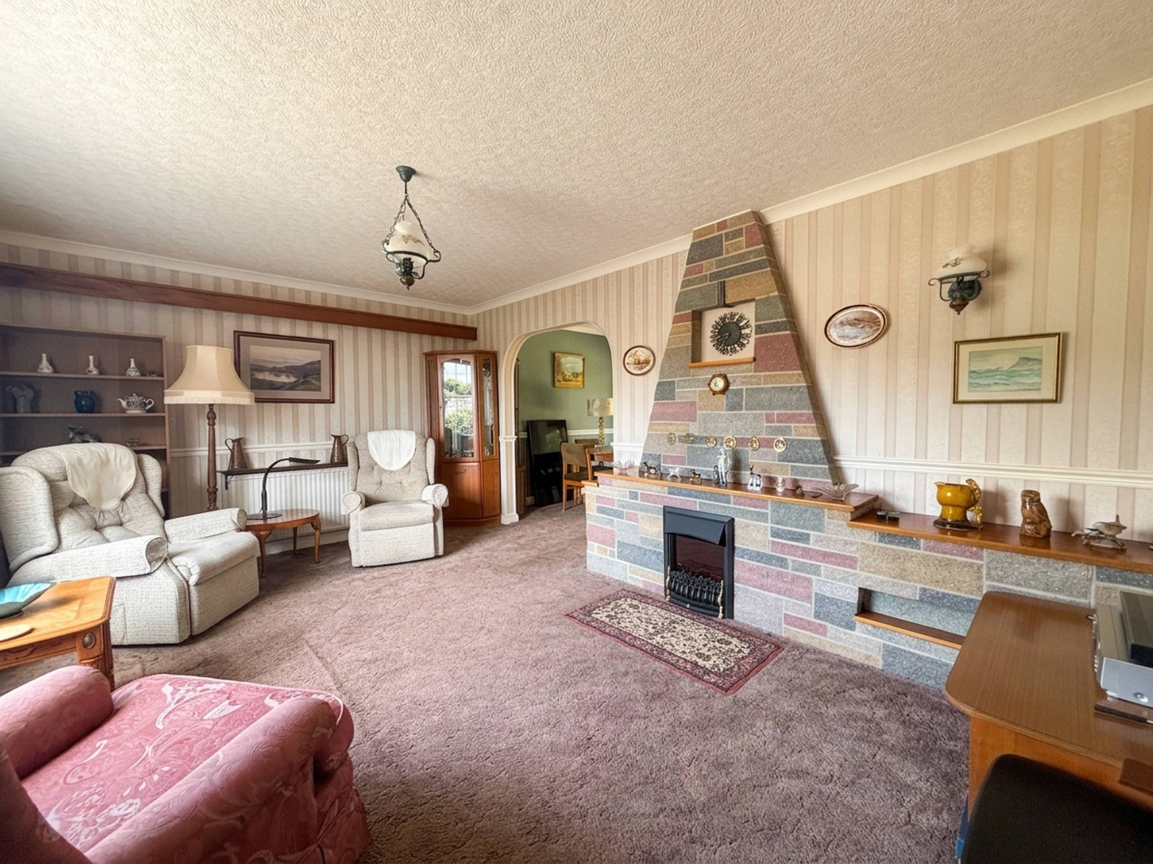 Paradise Road, Teignmouth, TQ14 - 2