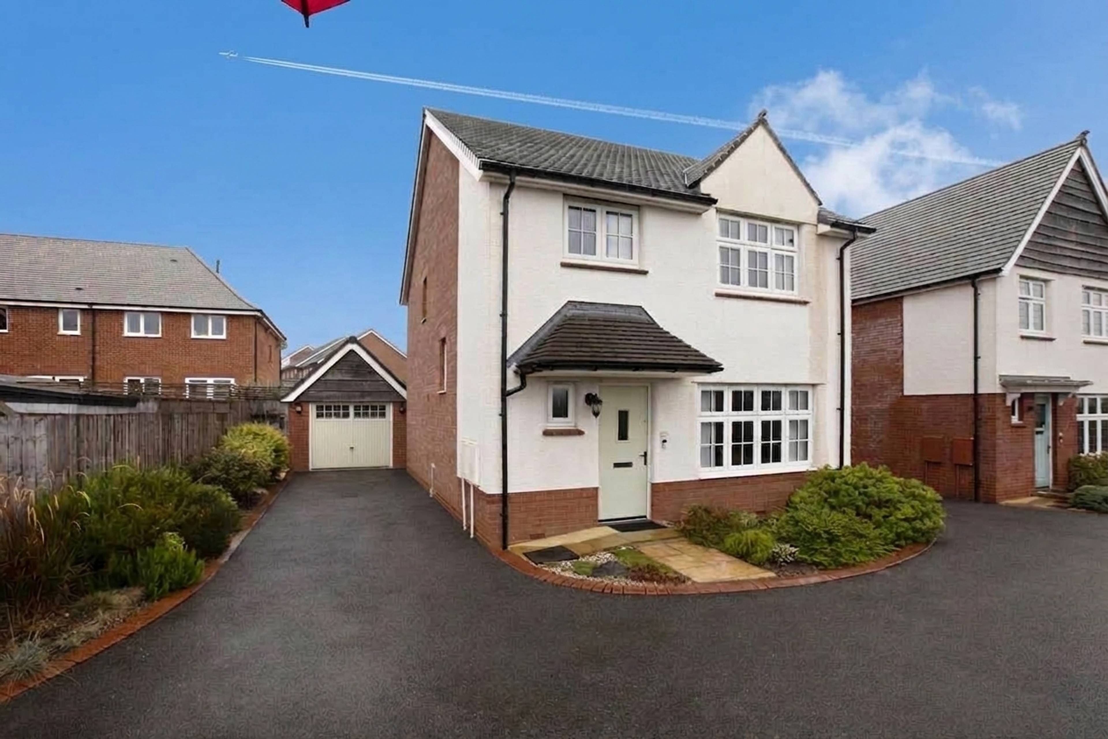 Kestrel Way, Dawlish, EX7