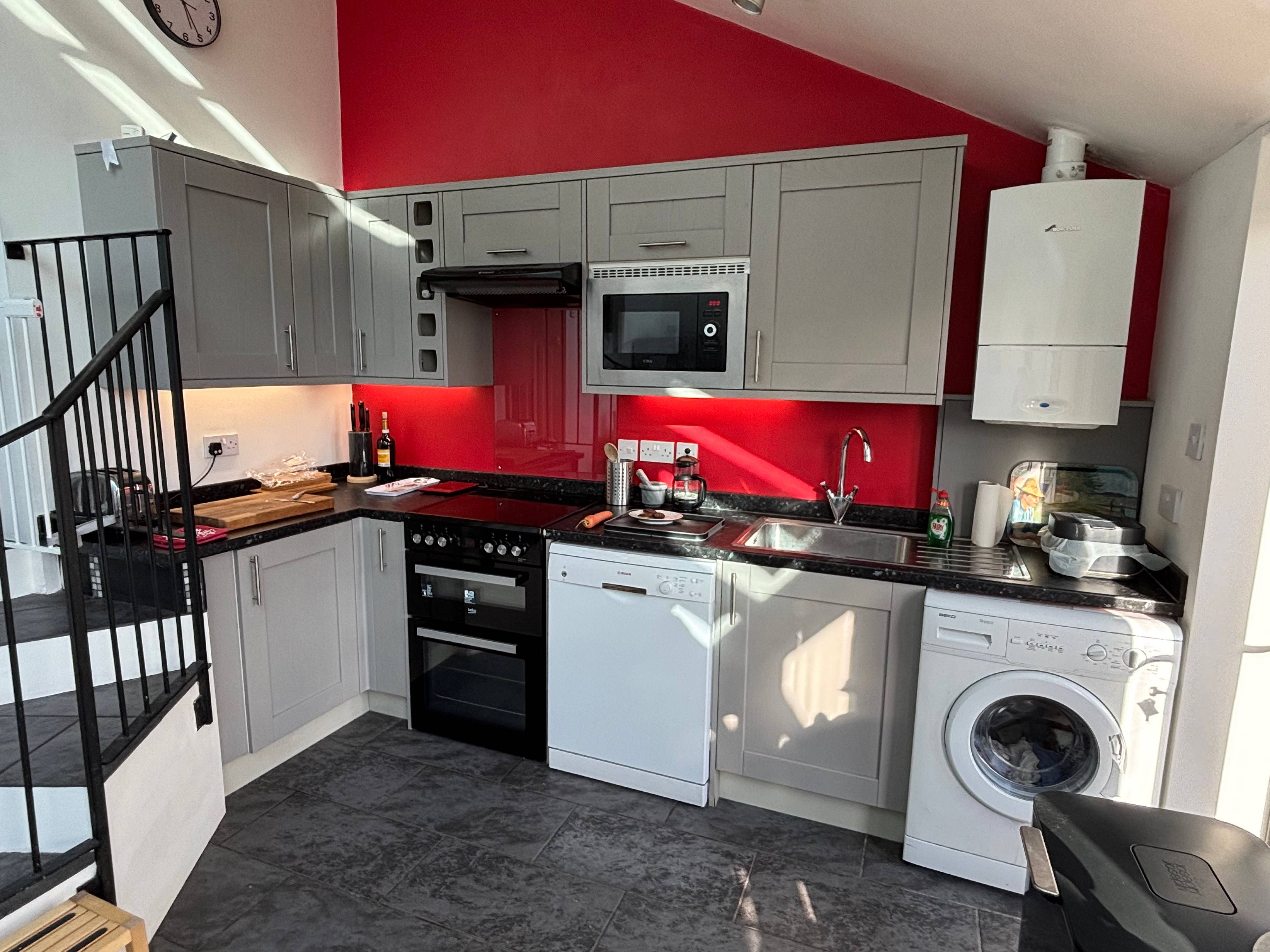 Fore Street, Bishopsteignton, TQ14 - 3