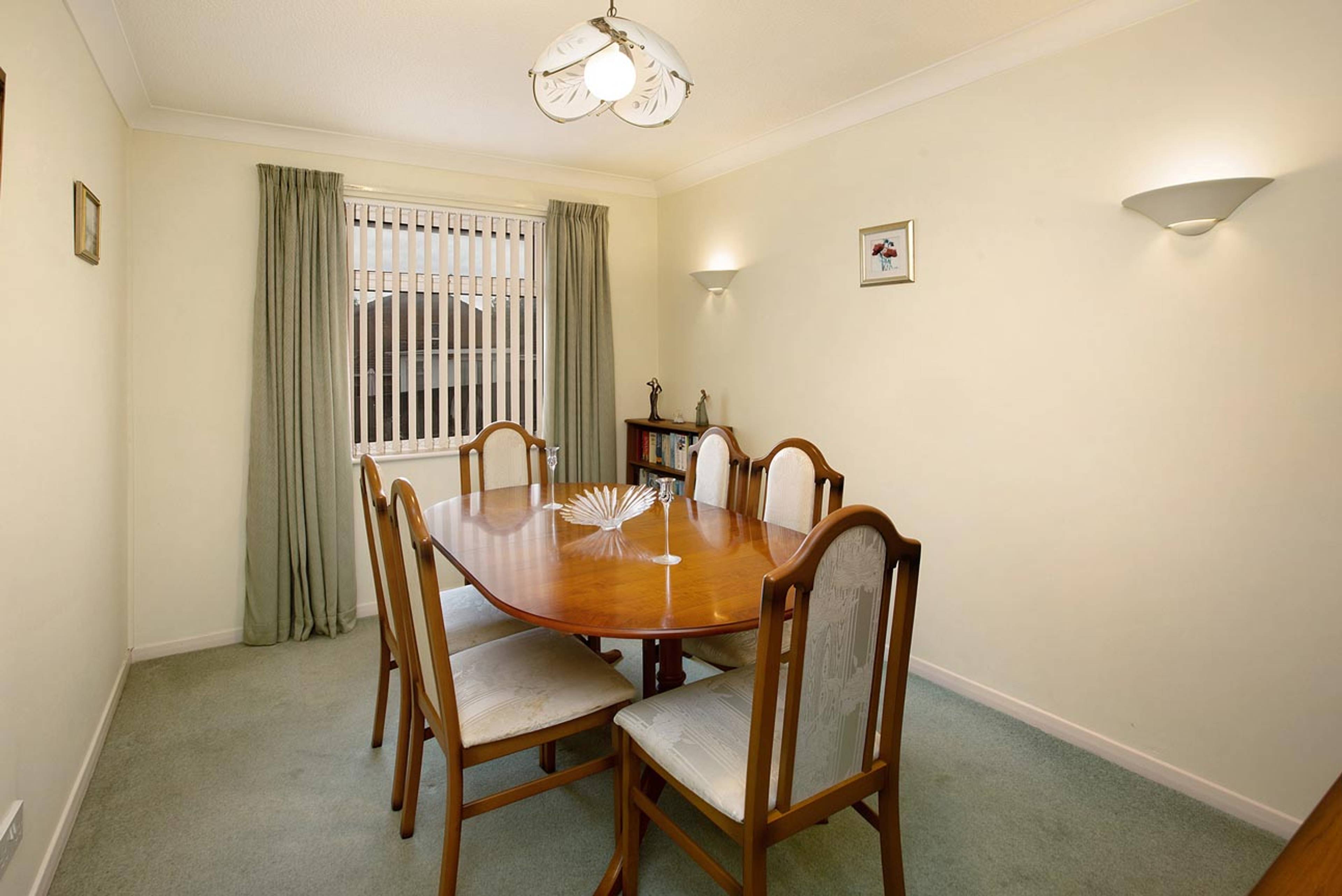 Gilpin Close, Dawlish, EX7 - 9