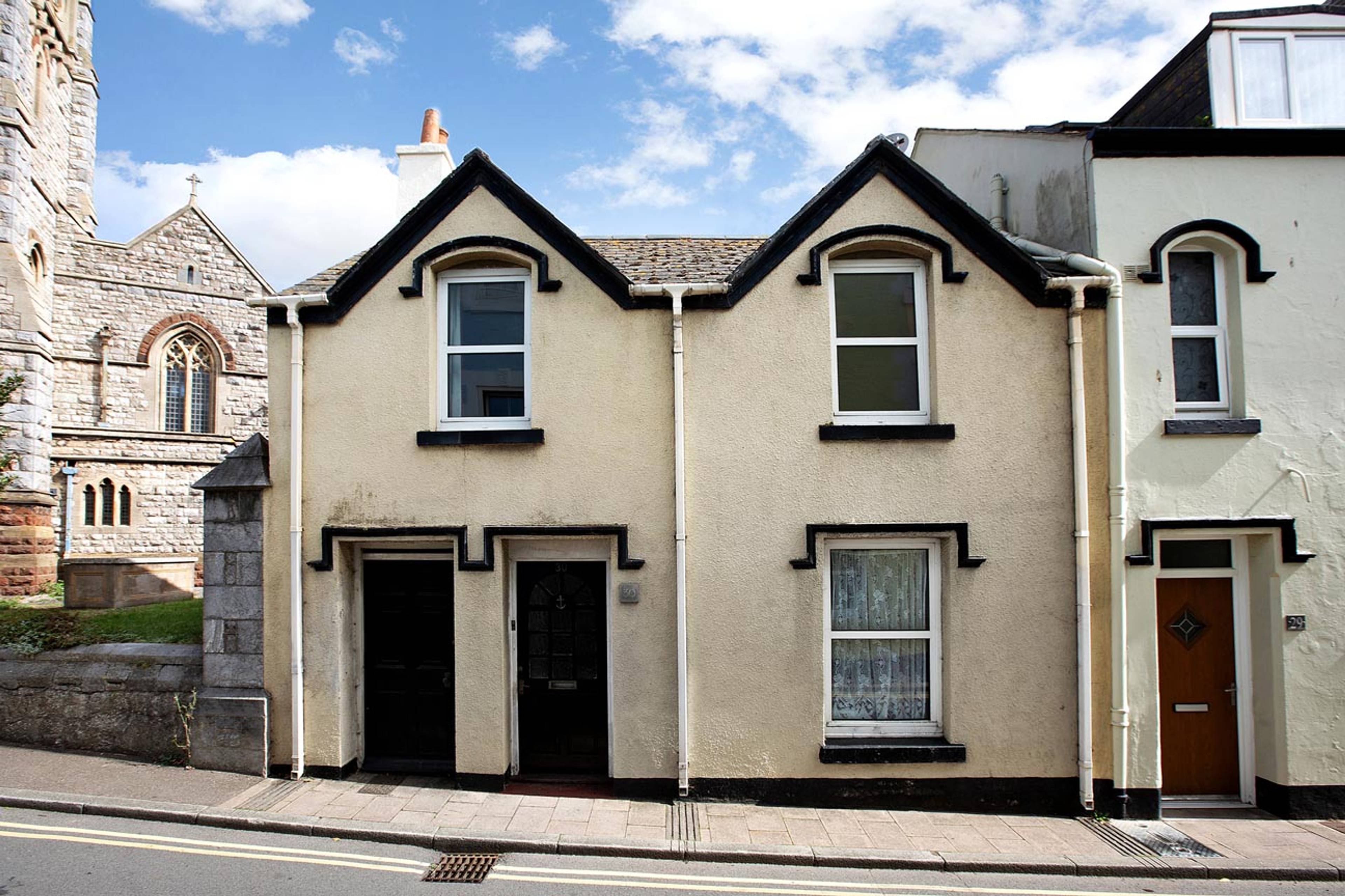 Dawlish Street, Teignmouth, TQ14 - 1