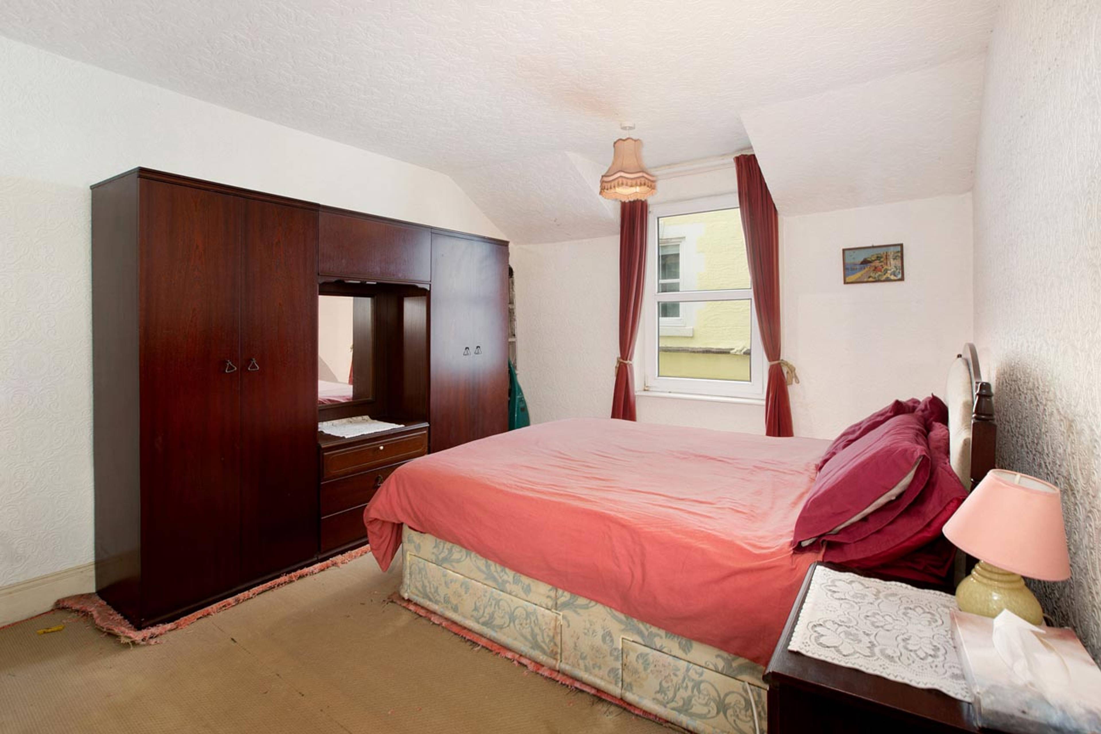 Dawlish Street, Teignmouth, TQ14 - 8