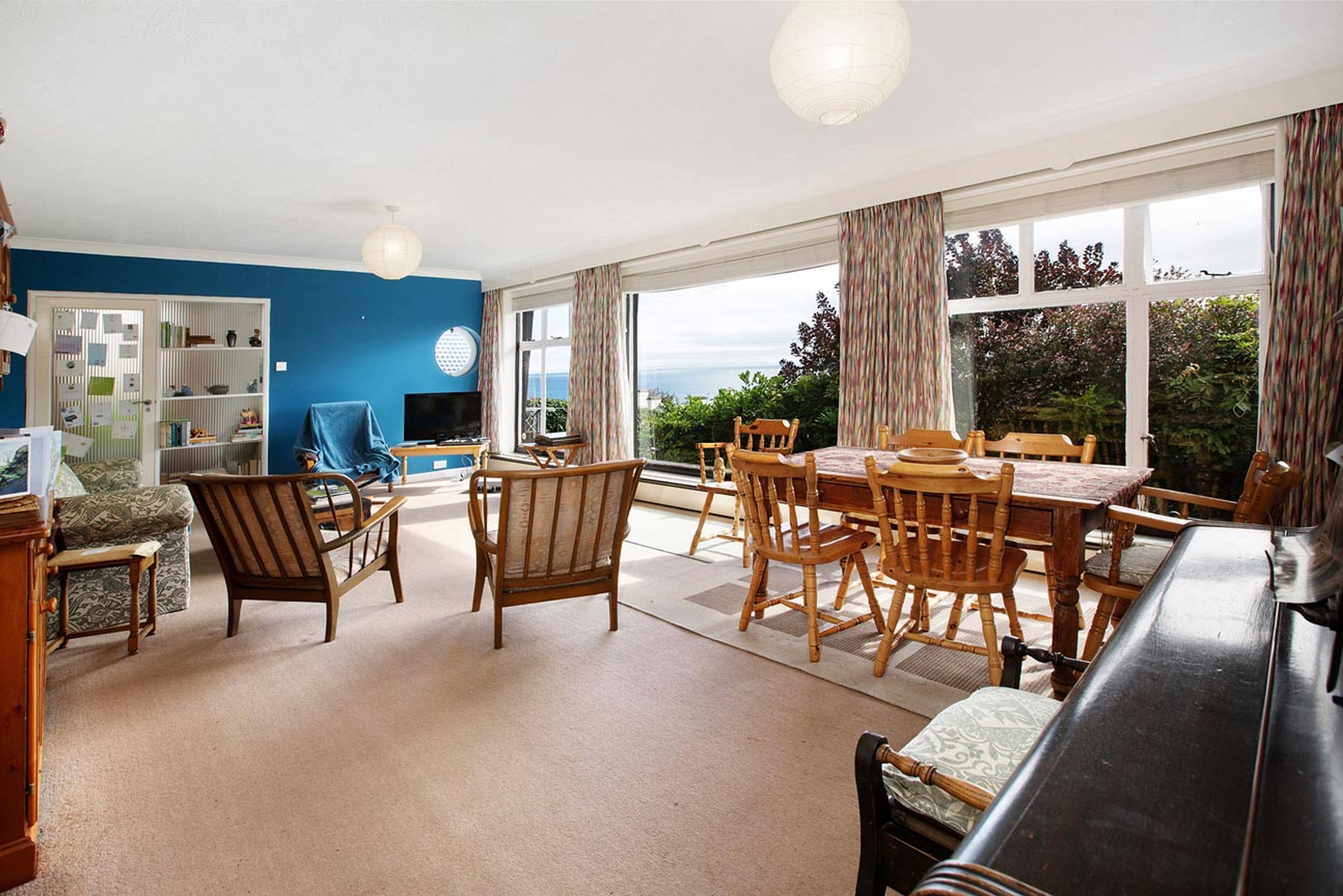 Meldrum Close, Dawlish, EX7 - 2