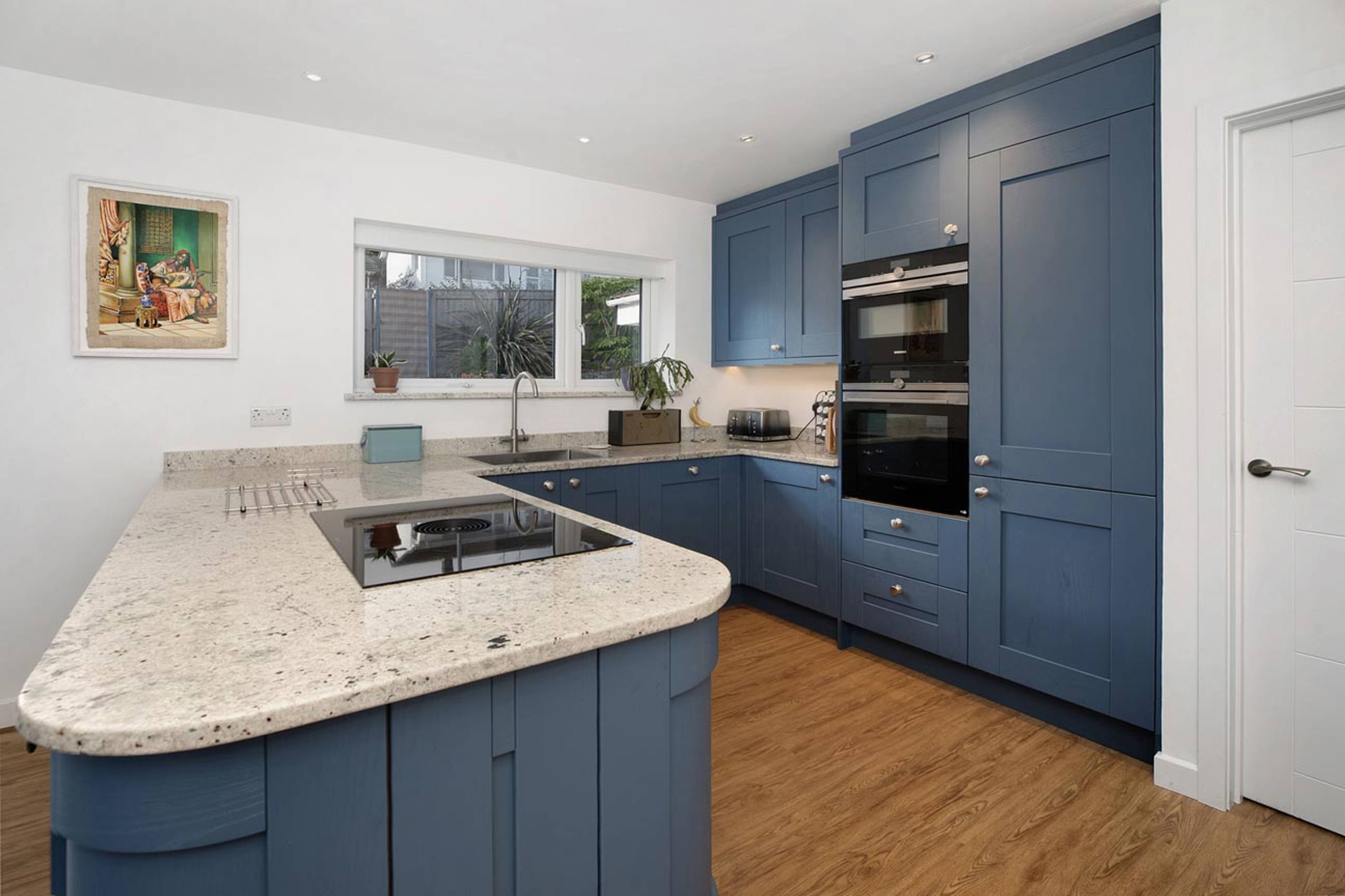 West Cliff Road, Dawlish, EX7 - 7
