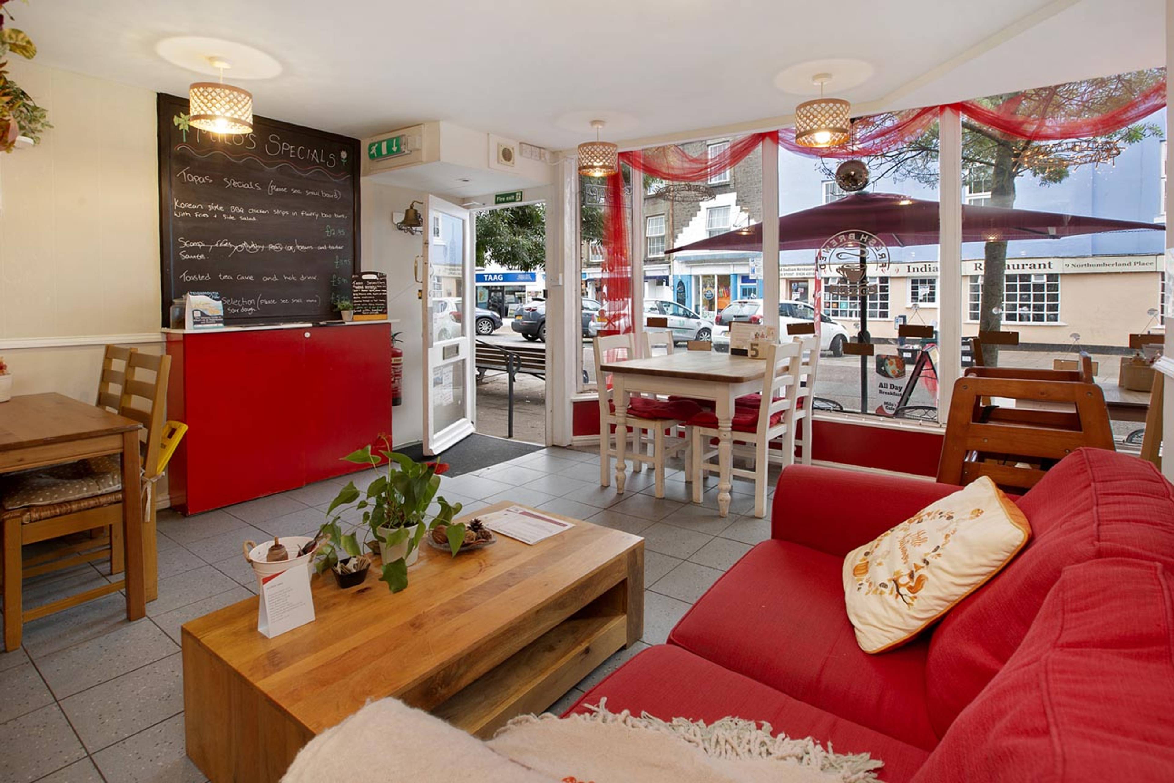 Northumberland Place, Teignmouth, TQ14 - 3