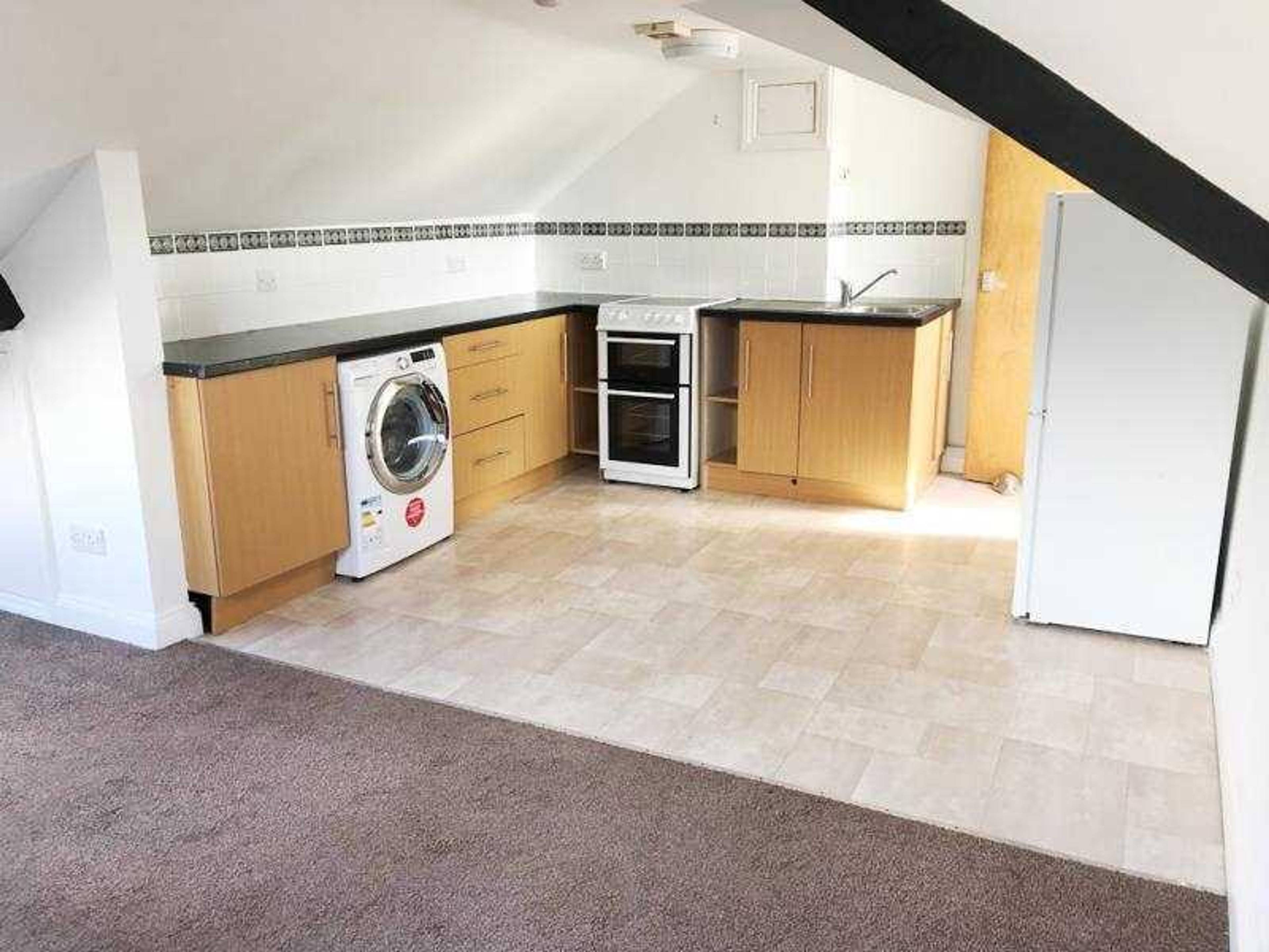 Iddesleigh Terrace, Dawlish, EX7 - 3