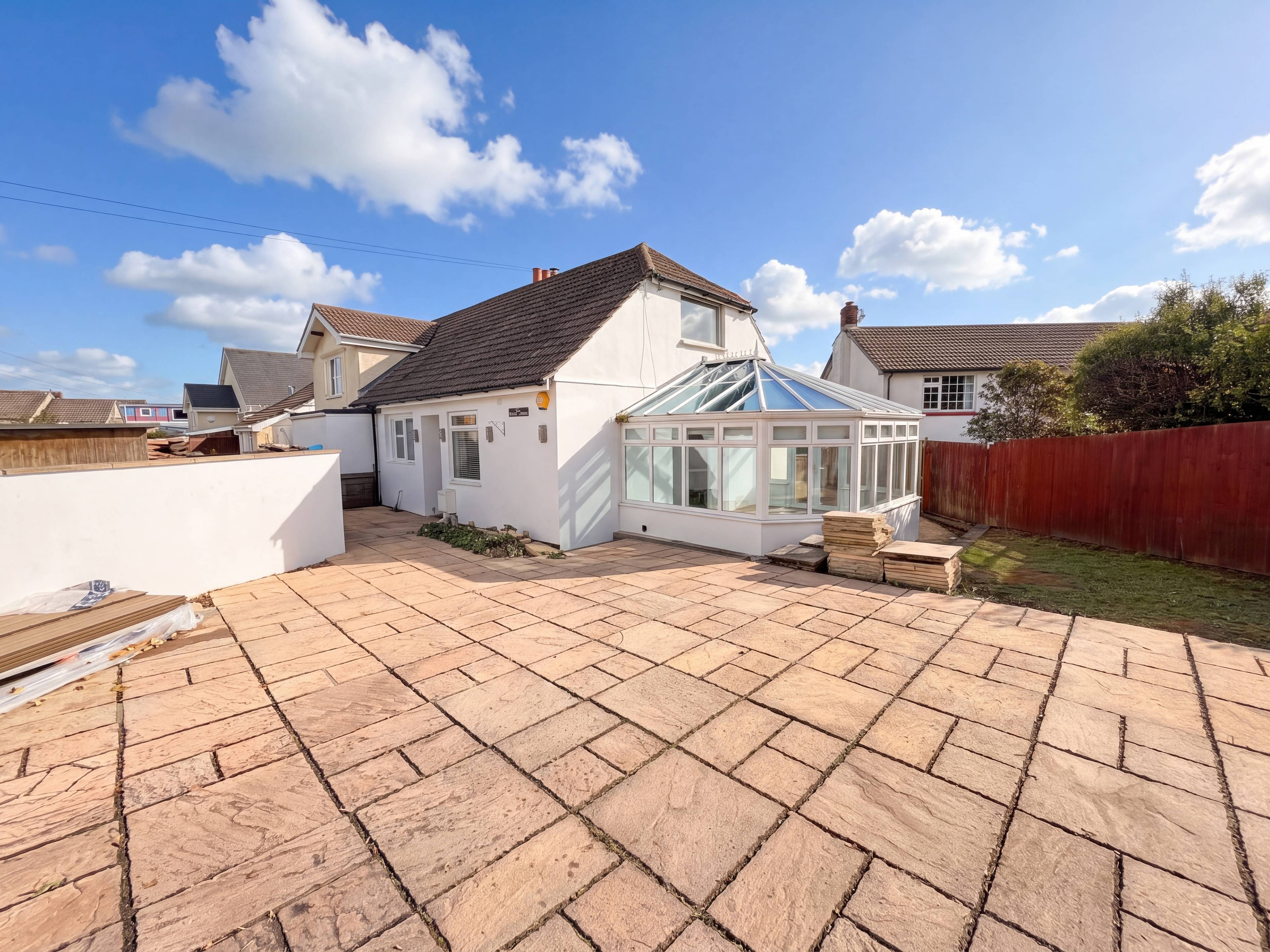 Coronation Avenue, Dawlish, EX7 - 1