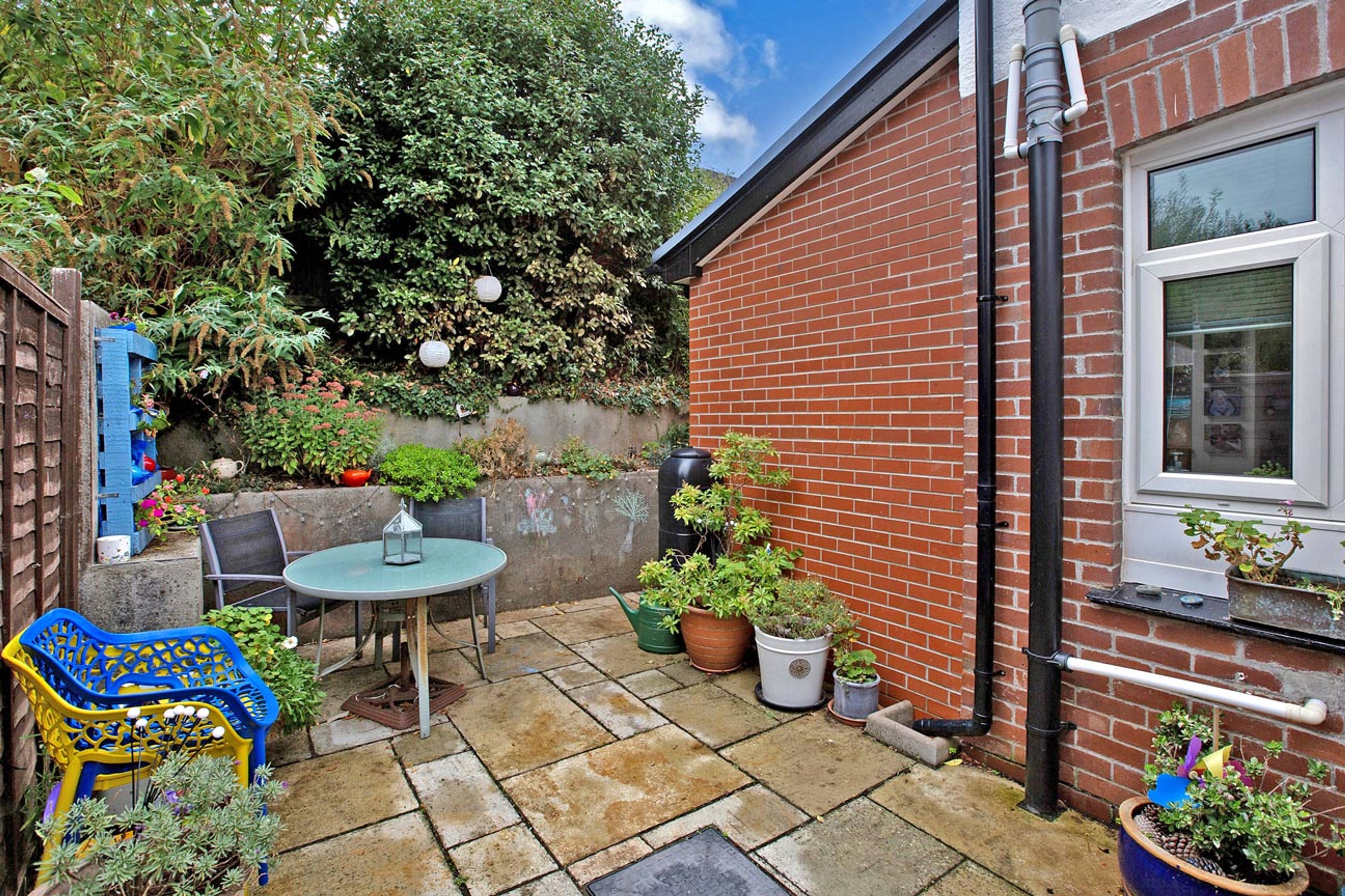 Penfield Gardens, Dawlish, EX7 - 4