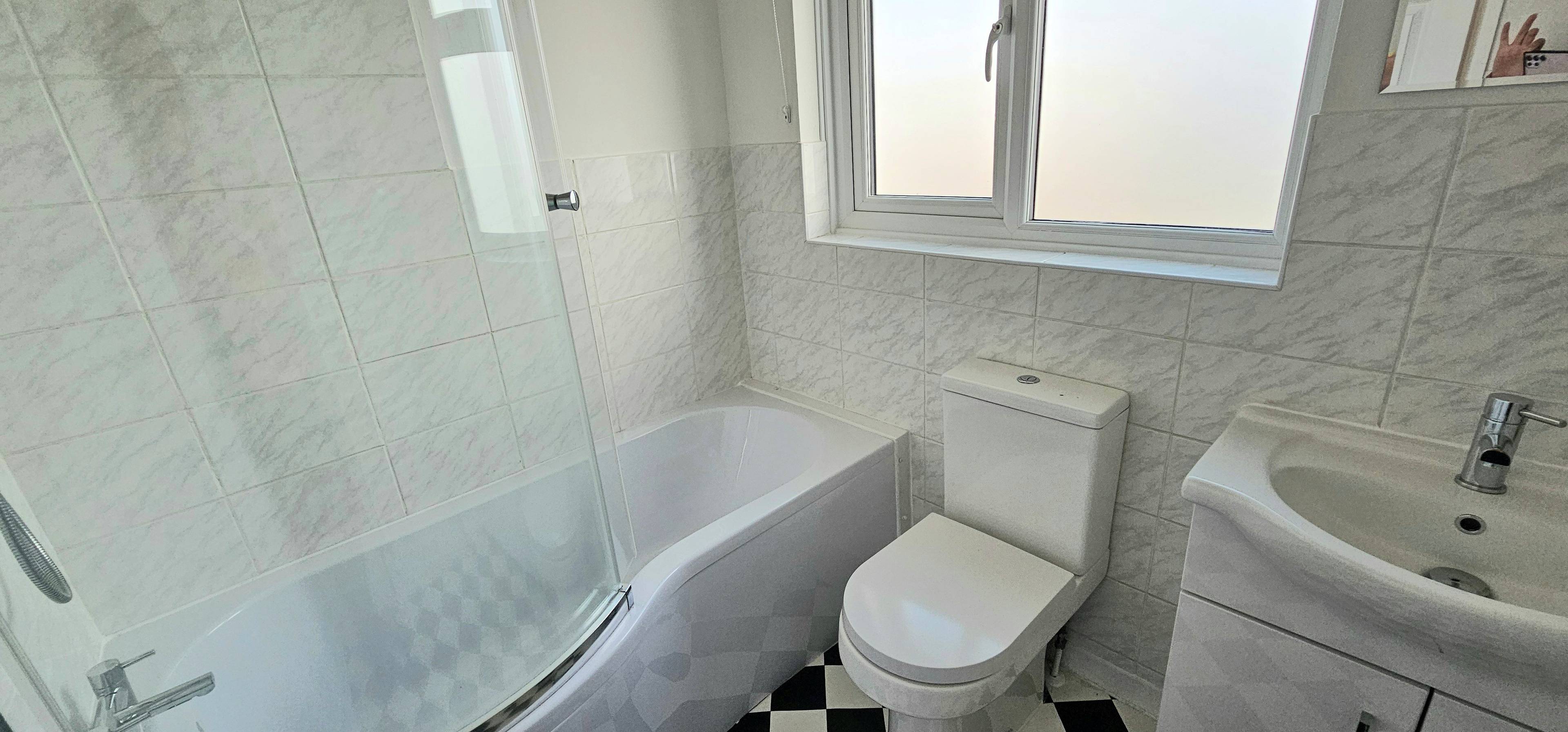 Coombe View, Teignmouth, TQ14 - 9