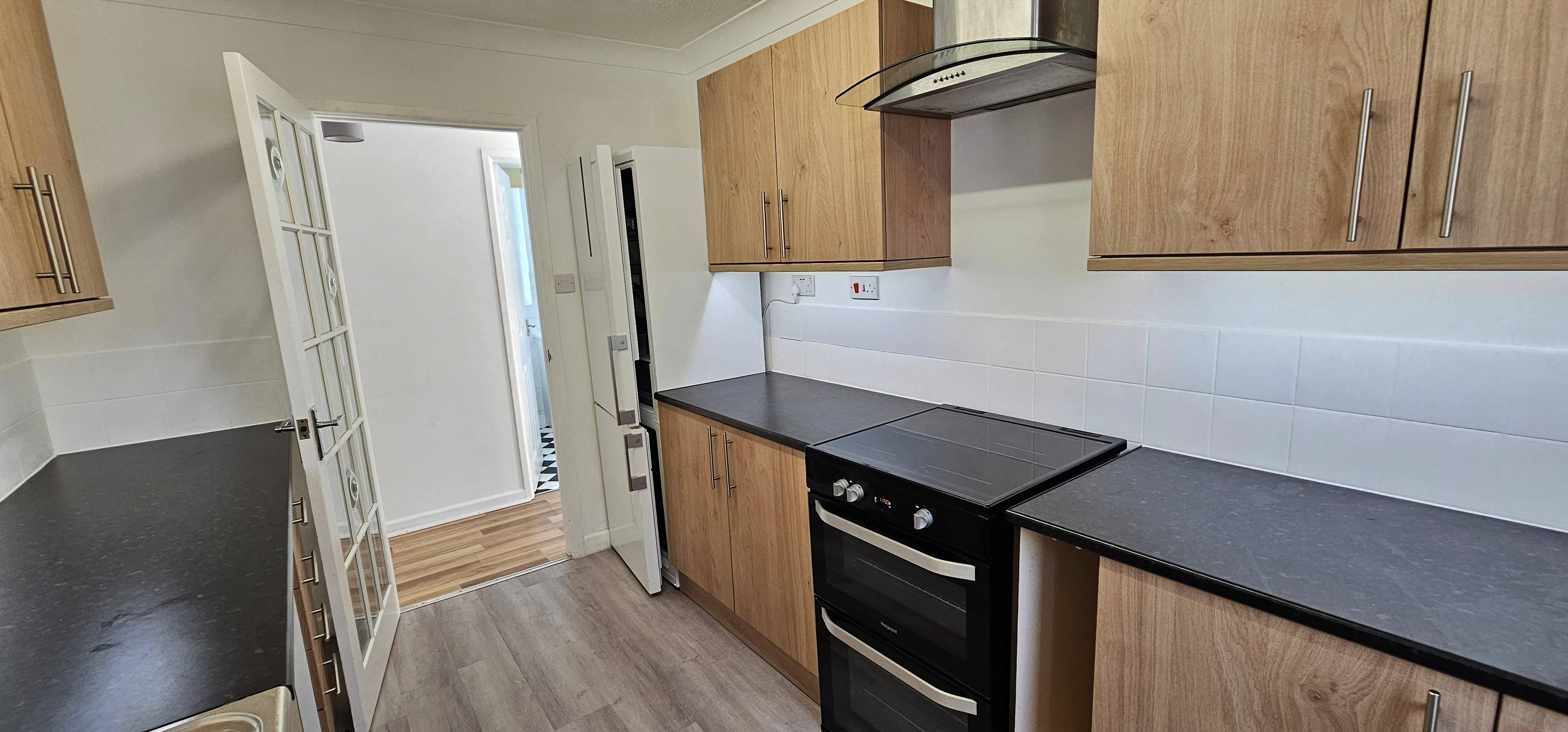Coombe View, Teignmouth, TQ14 - 8