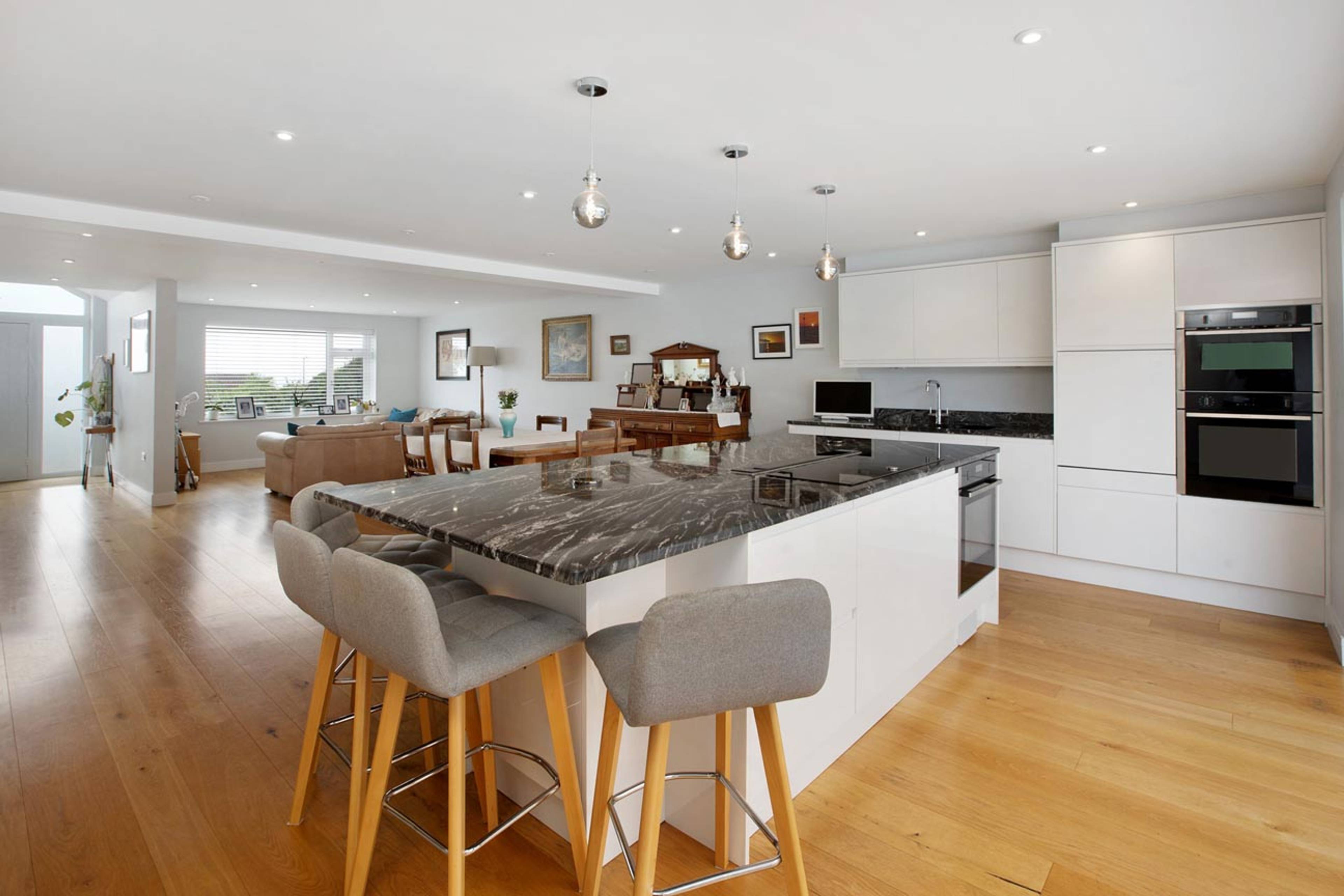 Woodland Avenue, Teignmouth, TQ14 - 3