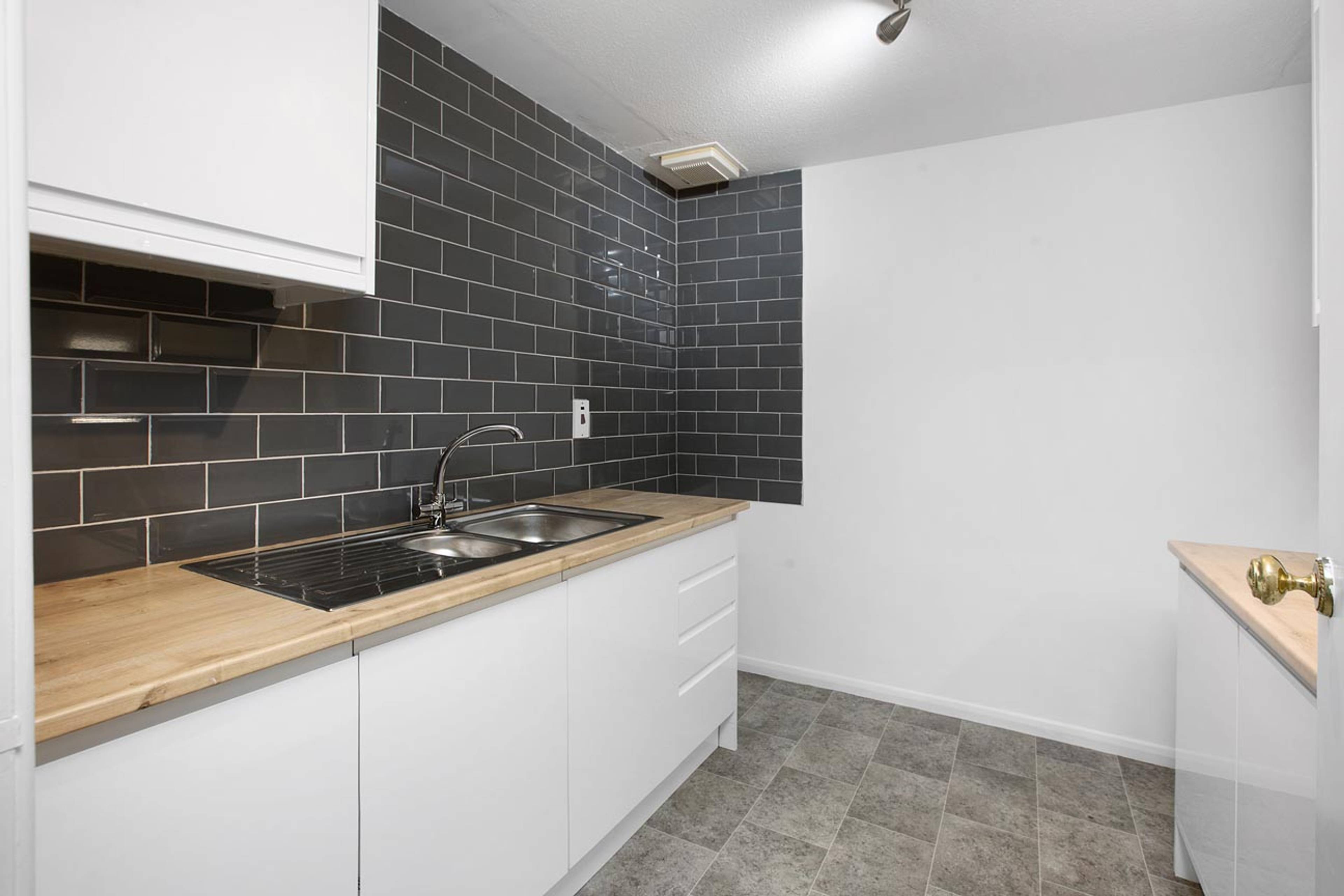 Barnpark Terrace, Teignmouth, TQ14 - 2