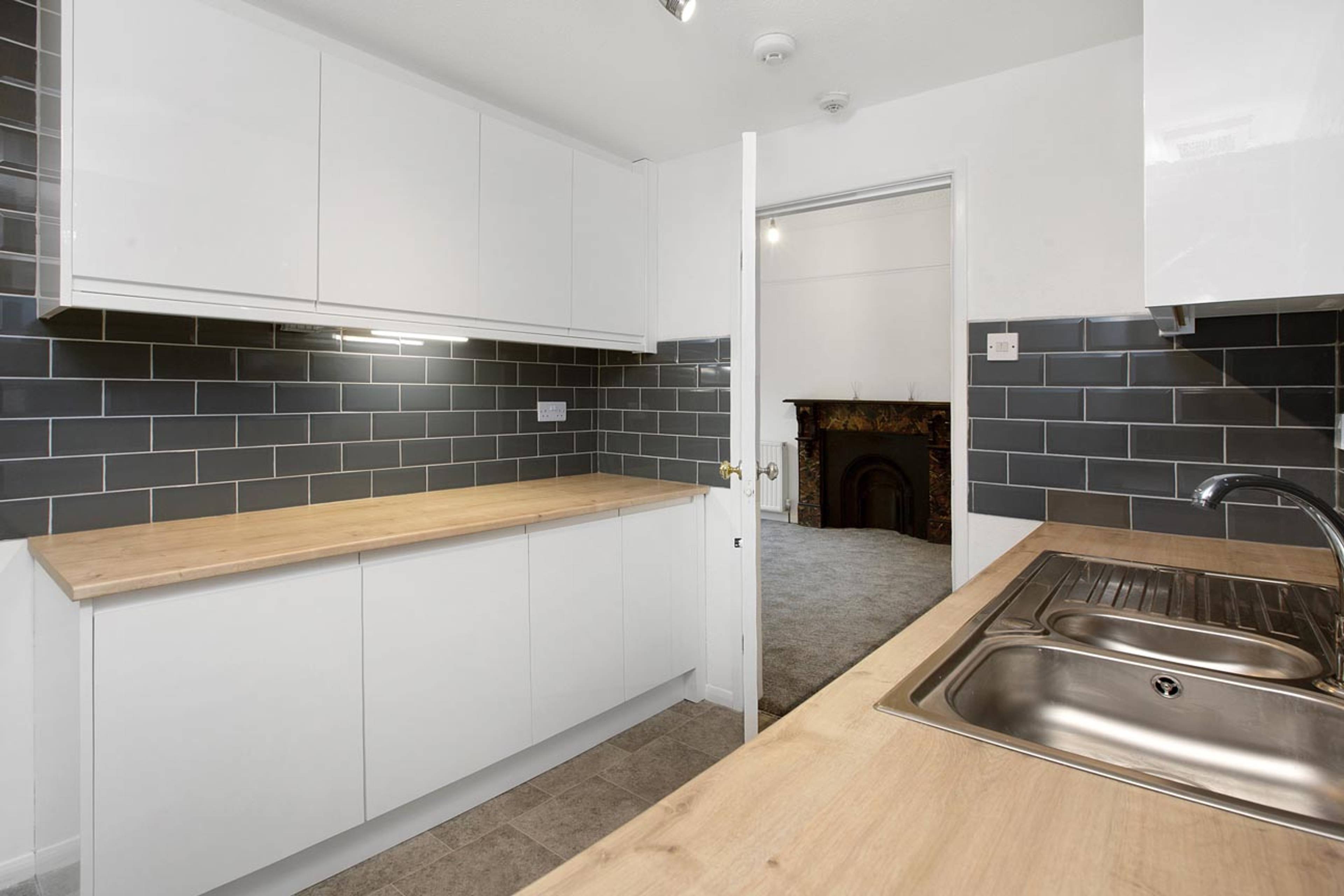 Barnpark Terrace, Teignmouth, TQ14 - 5