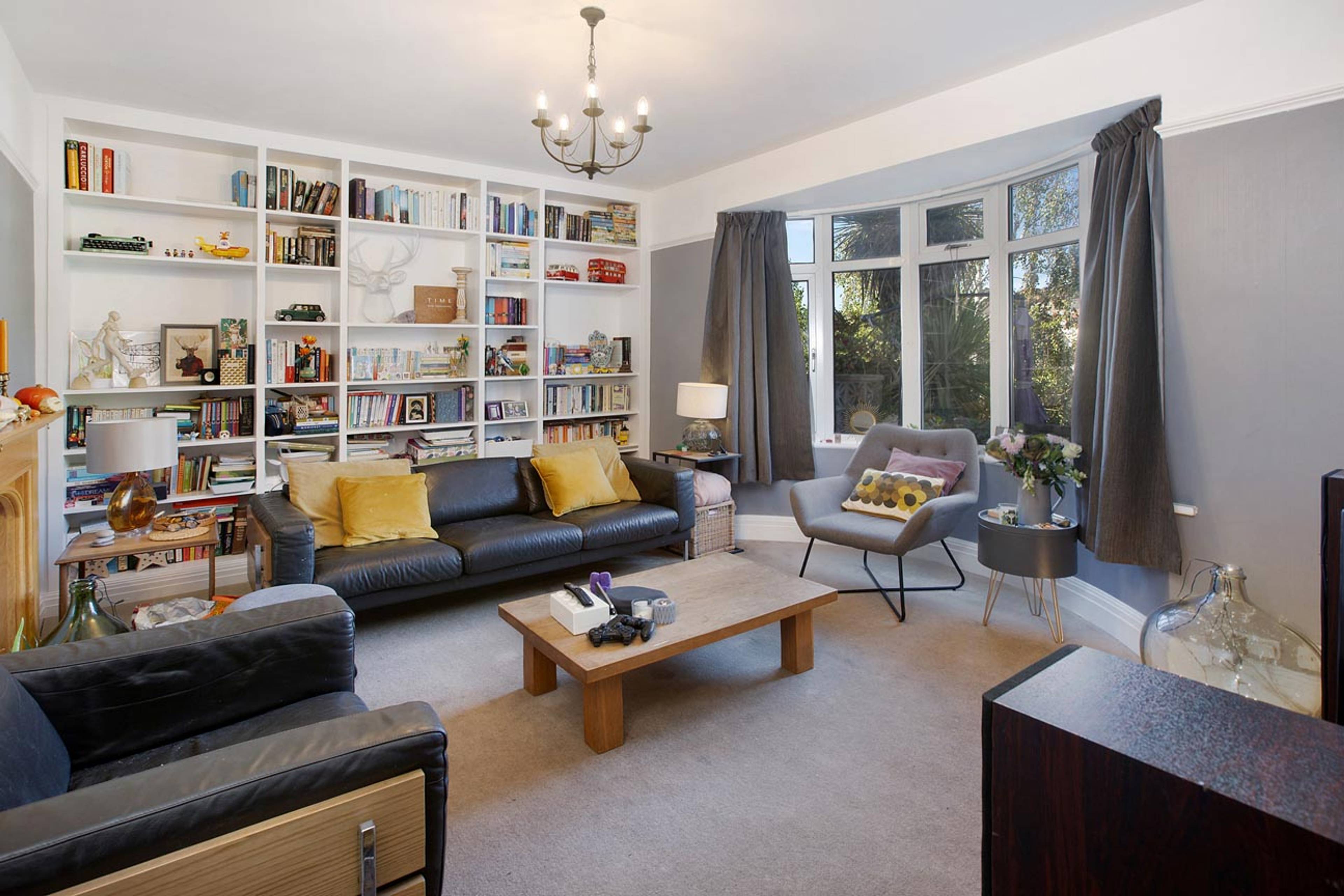 Coombe Vale Road, Teignmouth, TQ14 - 2