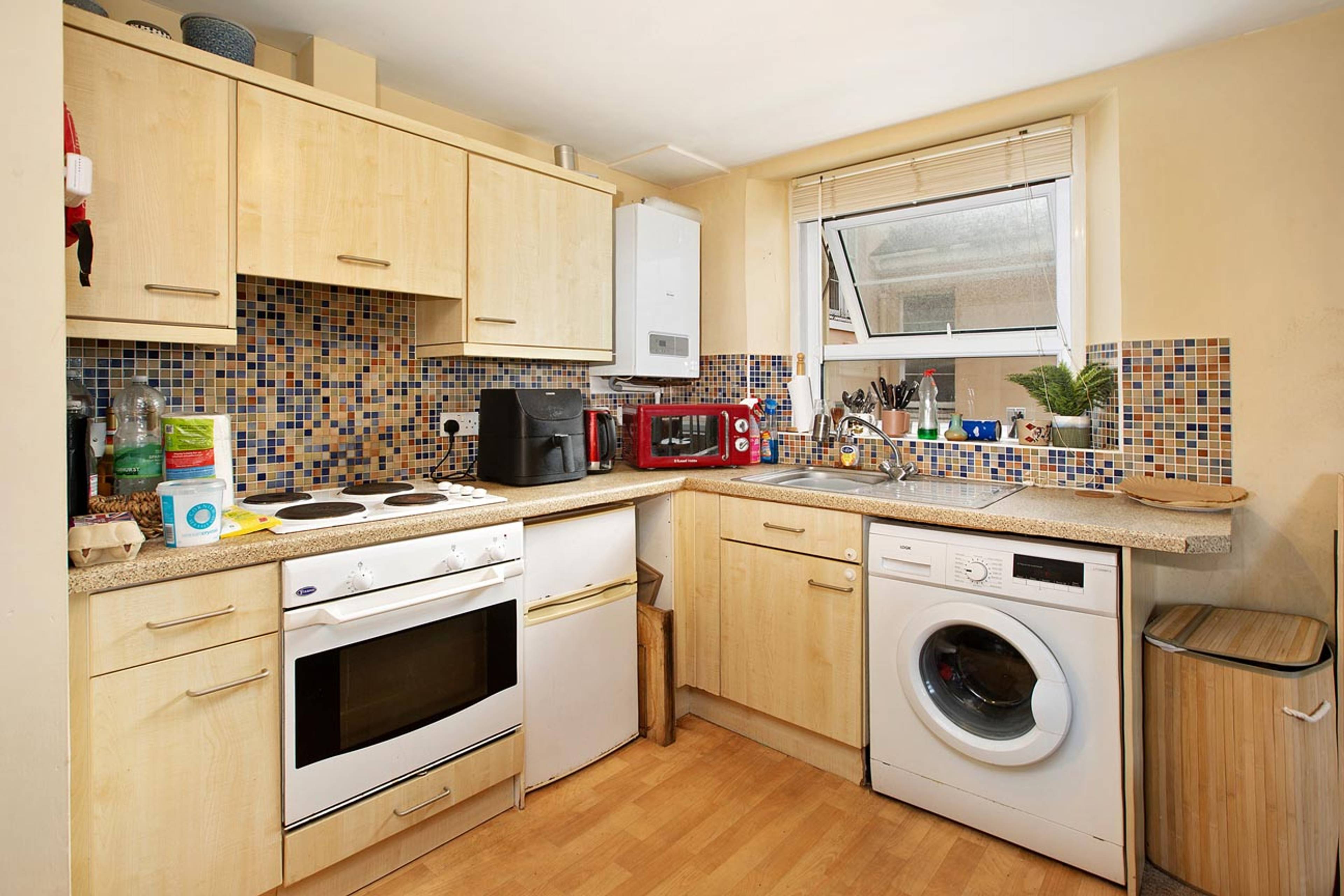 Powderham Terrace, Southlands, TQ14 - 2