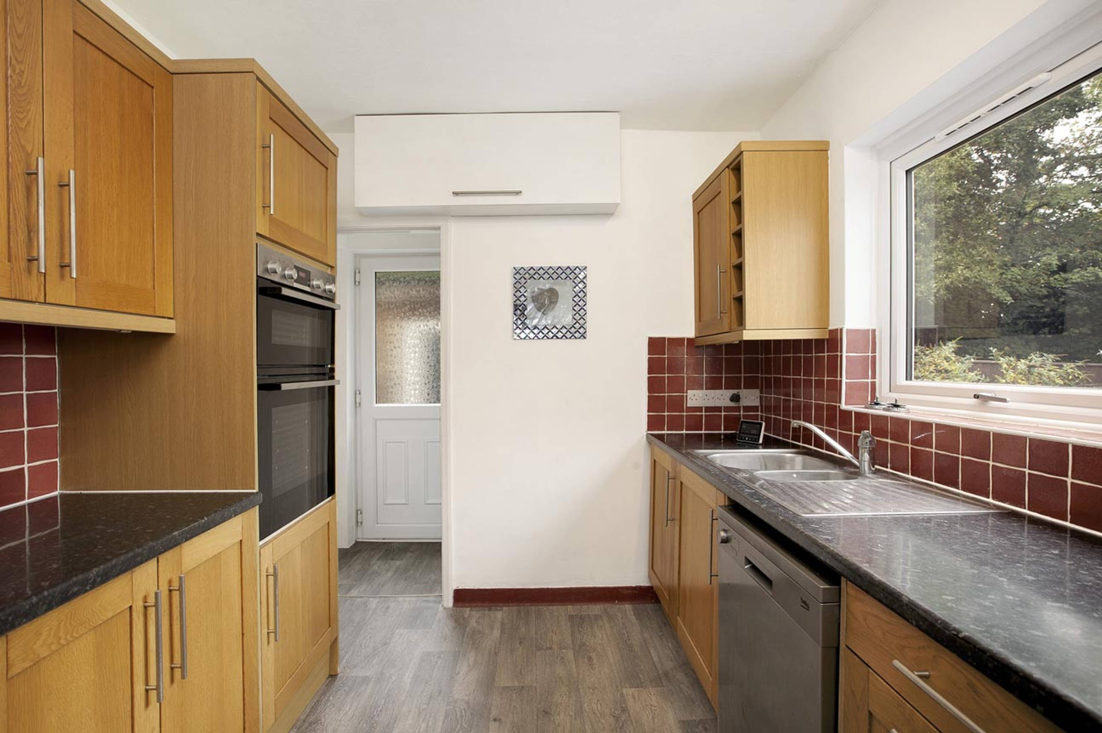 Newlands, Dawlish, EX7 - 5