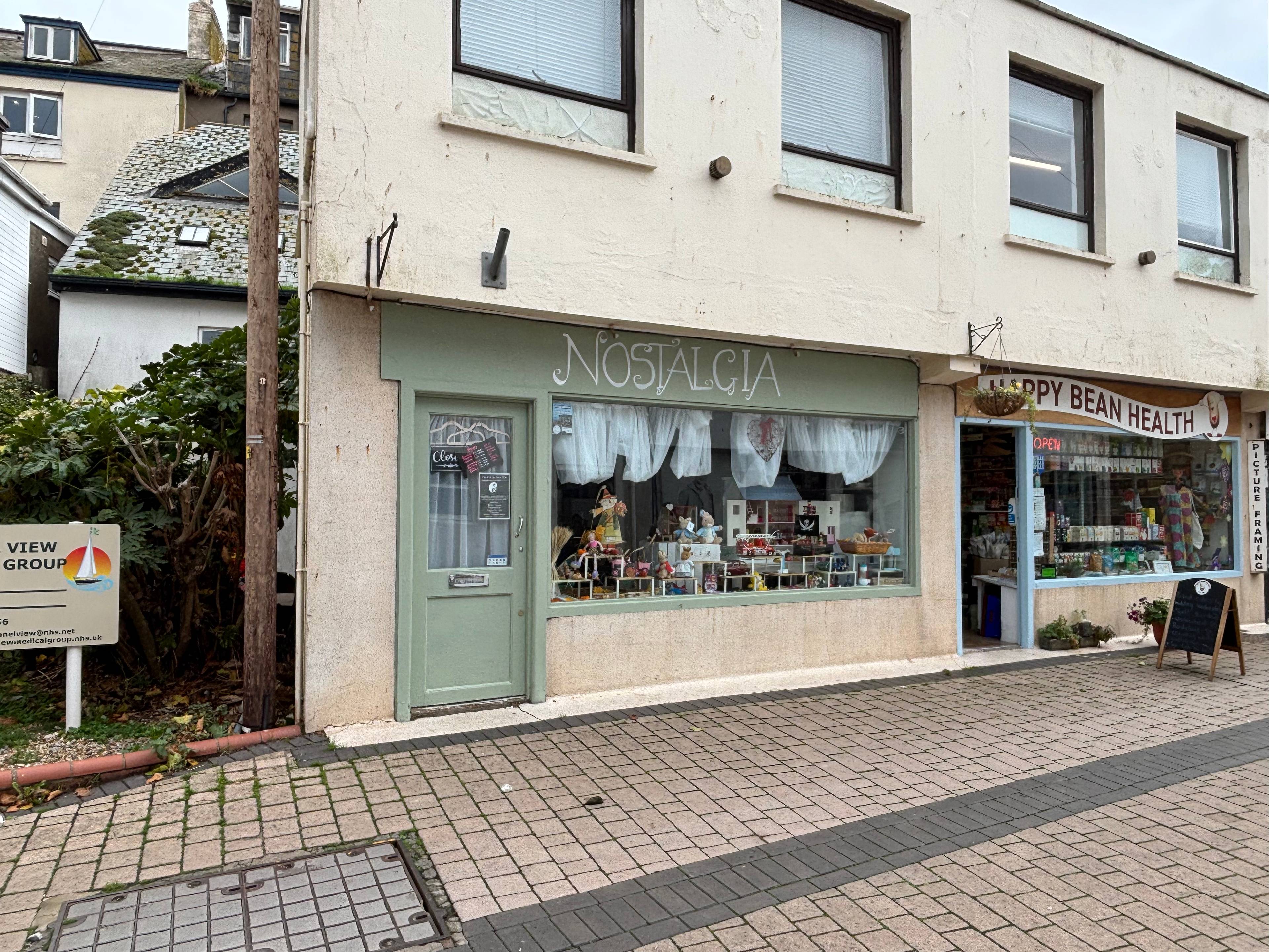 Waterloo Street, Teignmouth, TQ14 - 1
