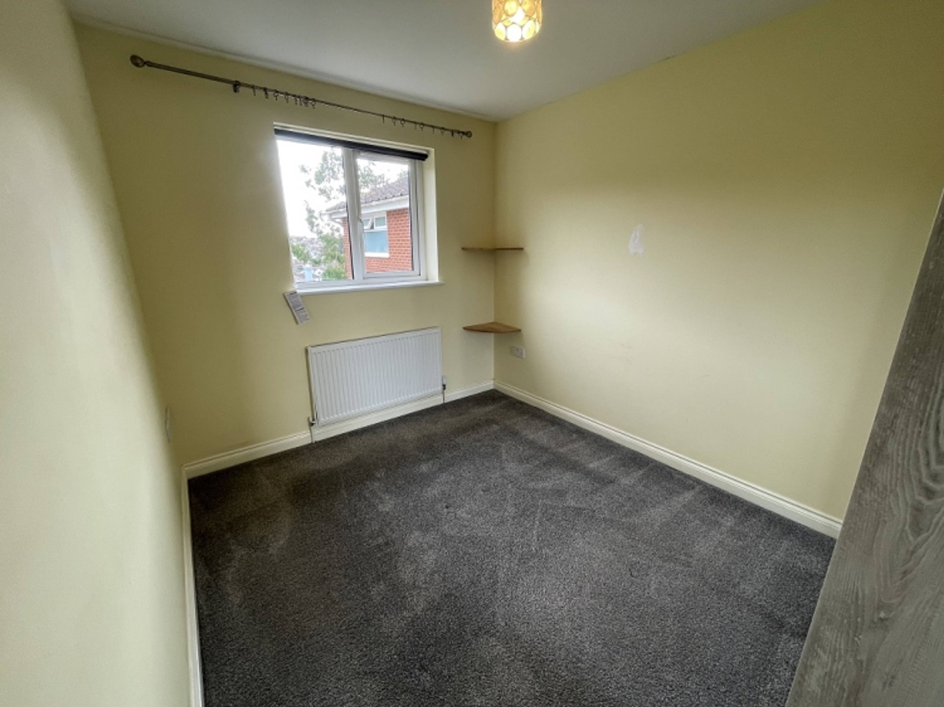 Fourth Avenue, Teignmouth, TQ14 - 5