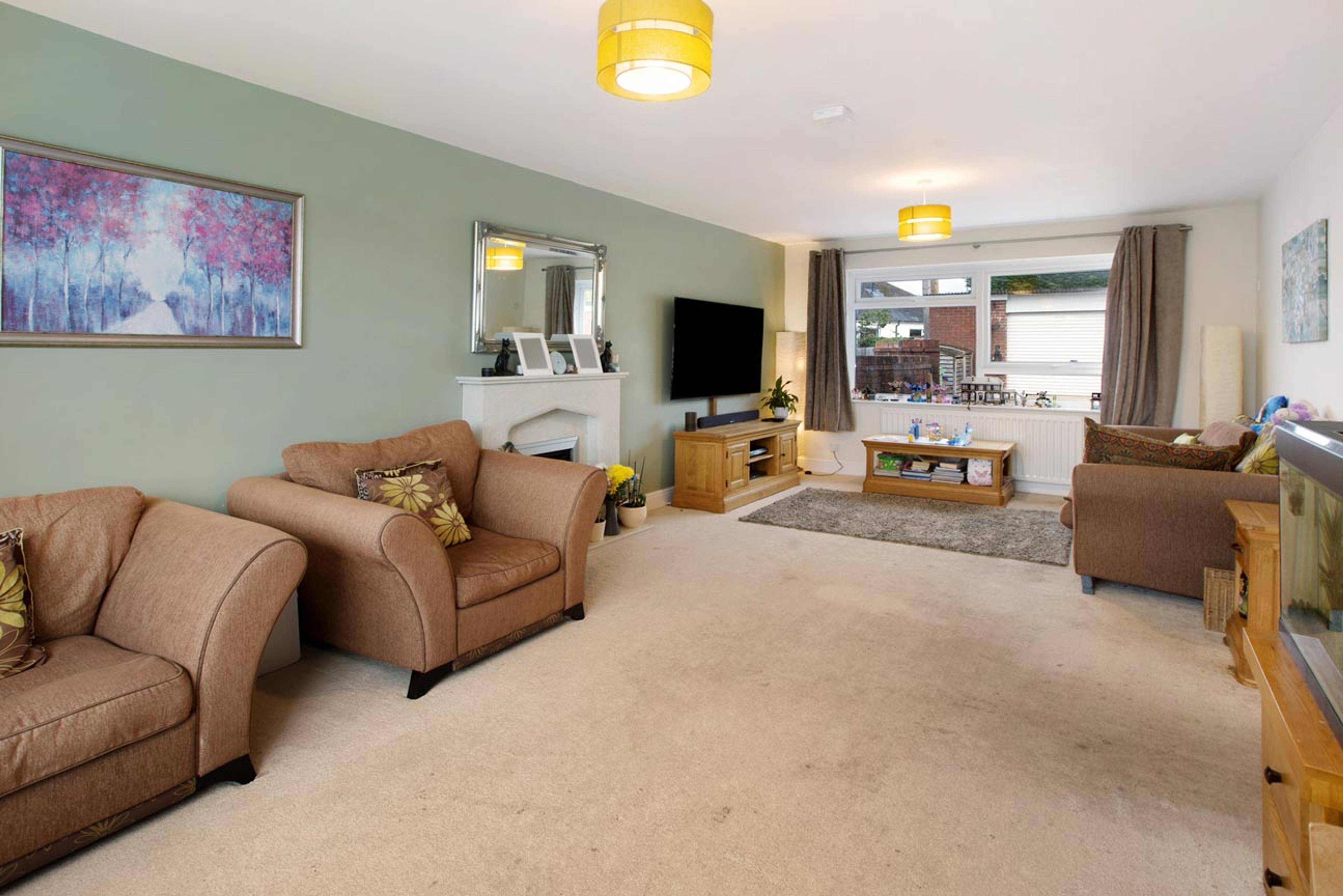 Higher Kingsdown Road, Teignmouth, TQ14 - 3