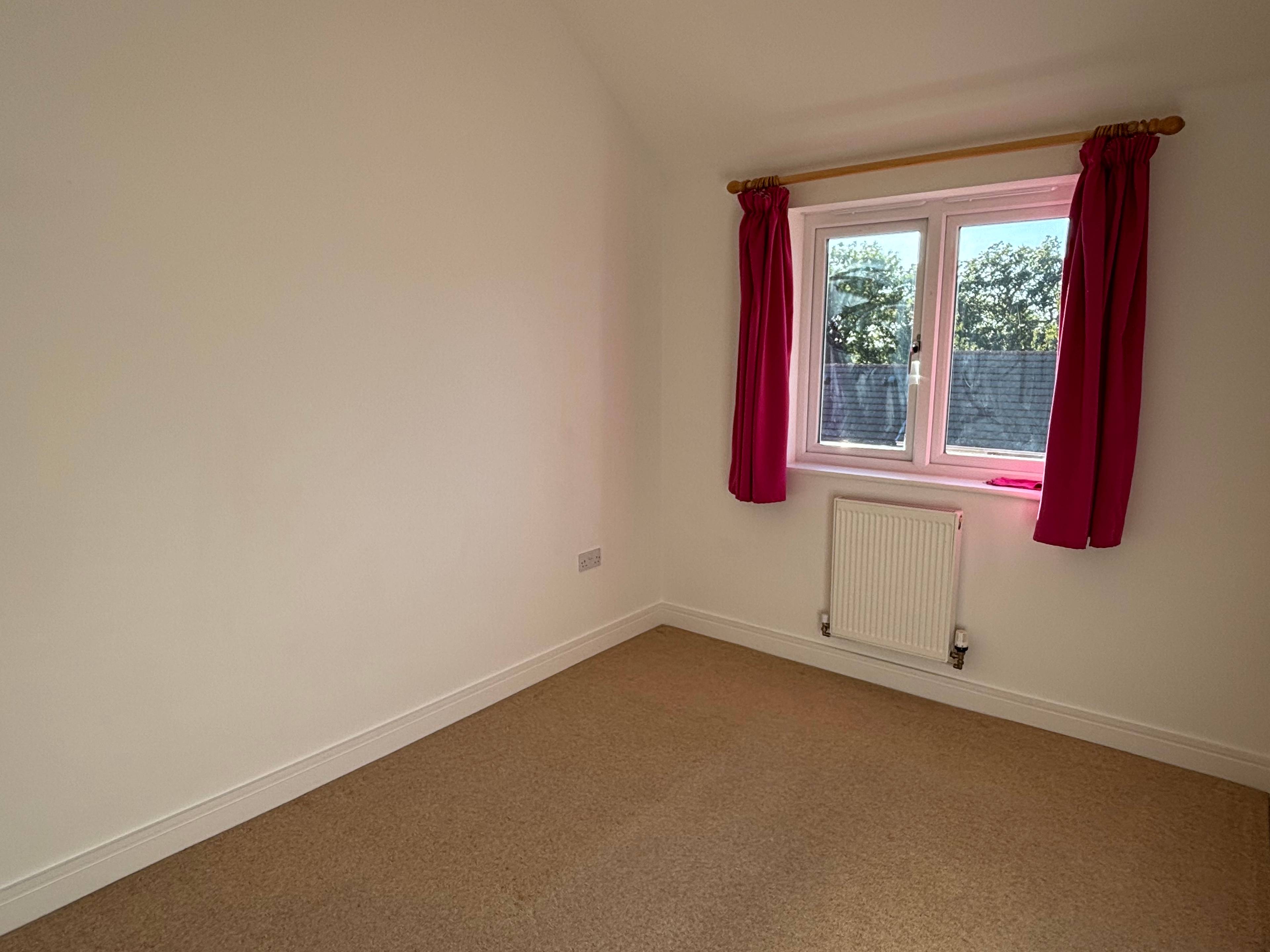 Drake Avenue, Teignmouth, TQ14 - 7