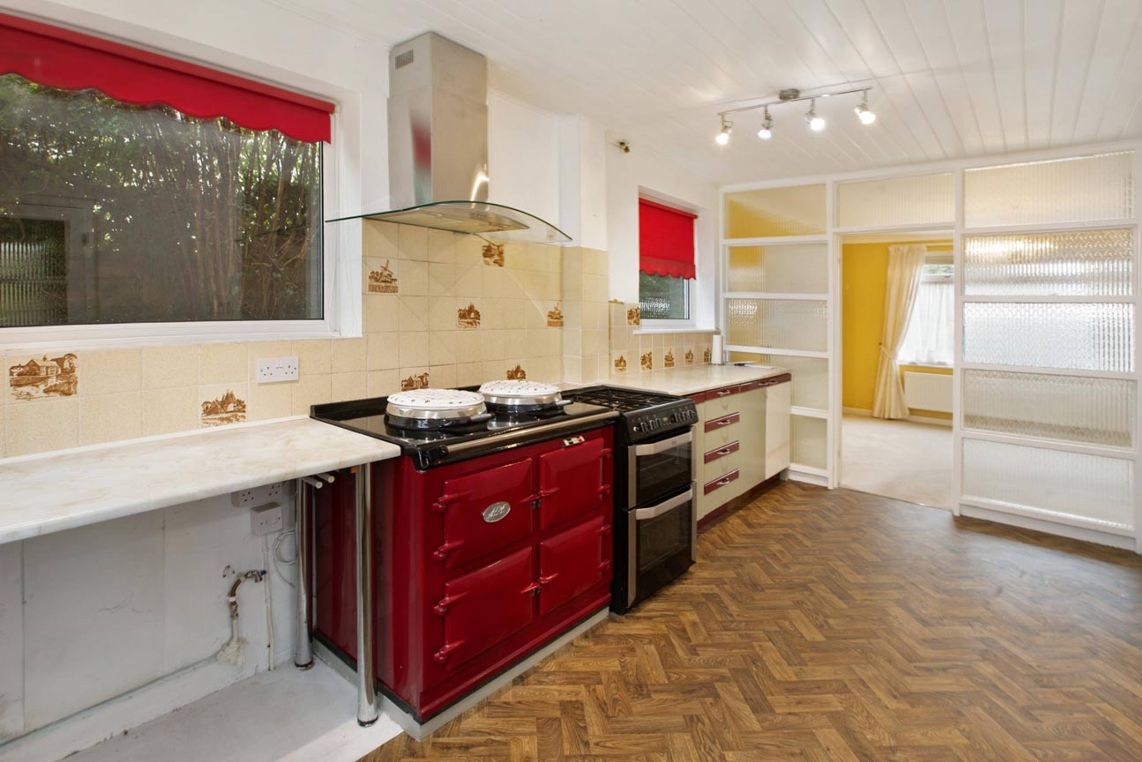 Higher Woodway Road, Teignmouth, TQ14 - 5