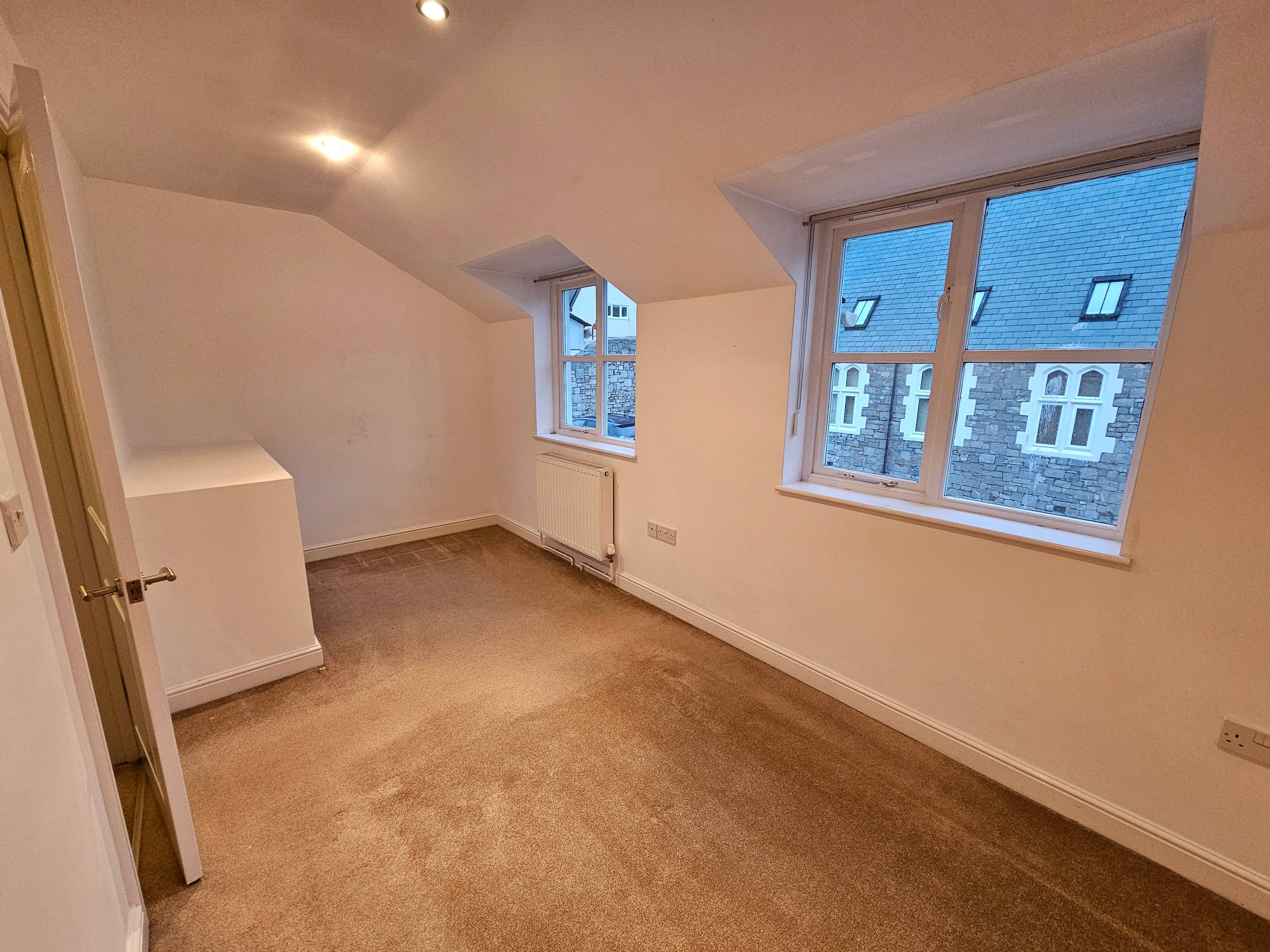 School Hill, Dawlish, EX7 - 5