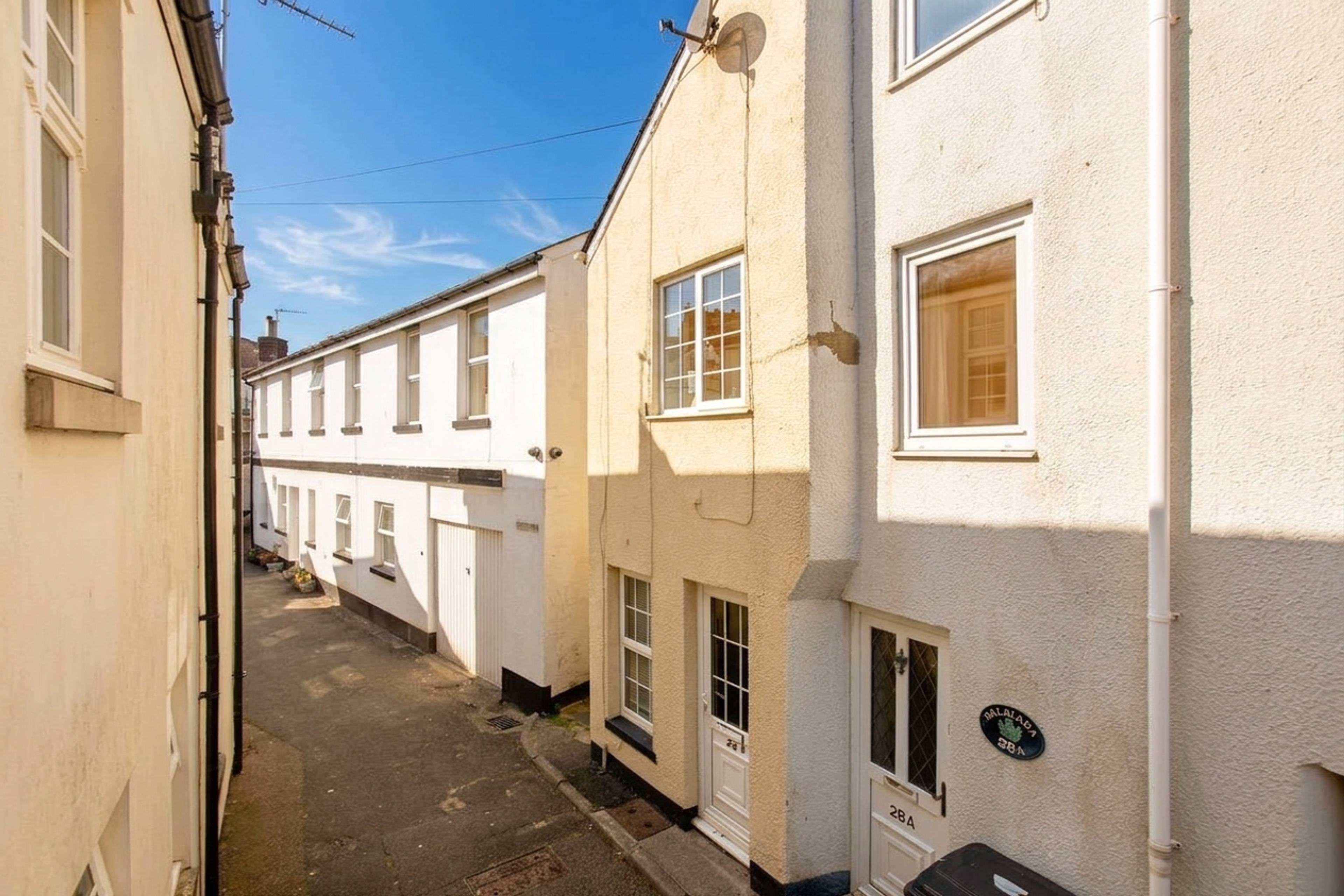 French Street, Teignmouth, TQ14 - 1