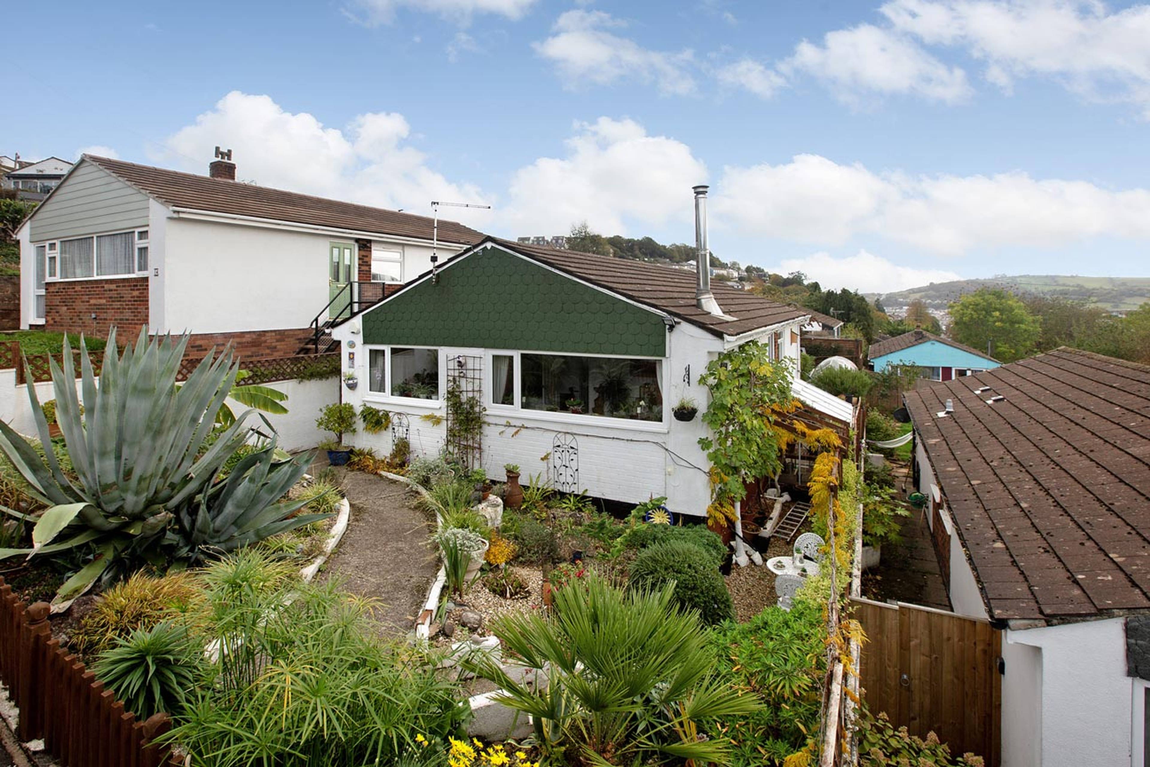 Lake Avenue, Teignmouth, TQ14 - 1