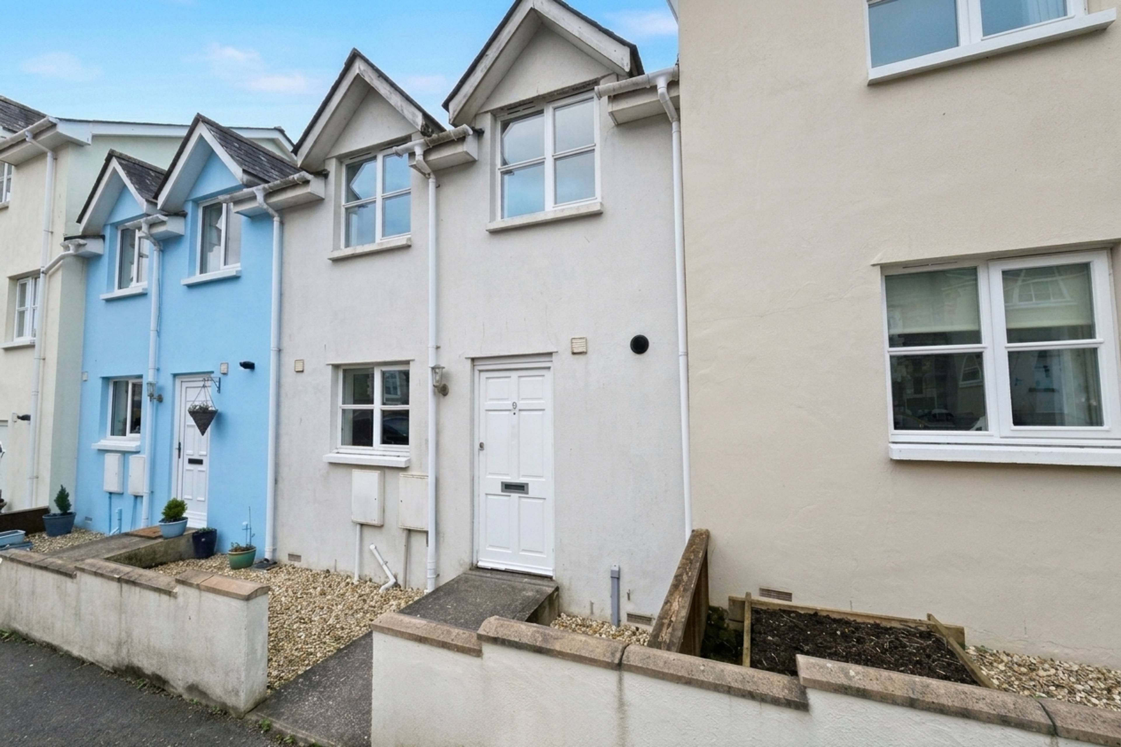 School Hill, Dawlish, EX7 - 1