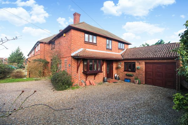 Buckingham Road, Borehamwood, WD6