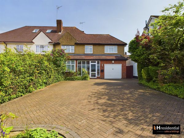 Furzehill Road, Borehamwood, WD6