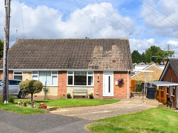 Rolfe Crescent, Nether Heyford, NN7