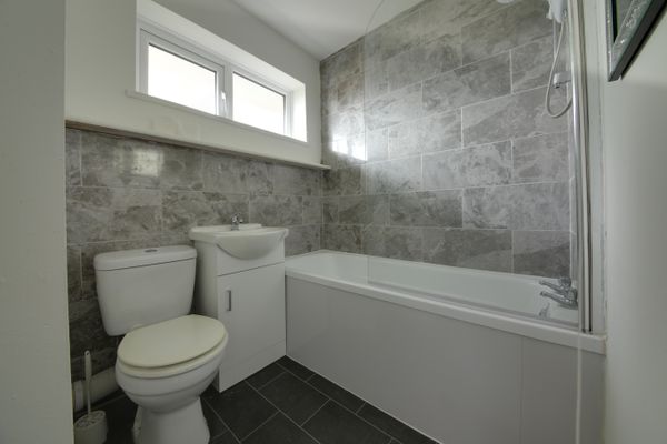 Neptune Close, Murdishaw, WA7