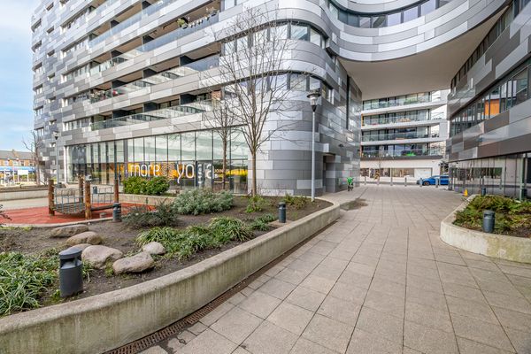 Lambarde Square, London, SE10