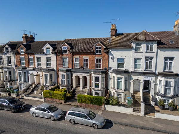 Tring Road, Aylesbury, HP20