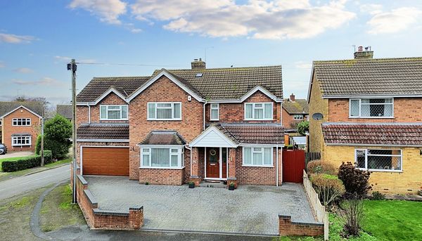 Dale End Road, Hilton, DE65