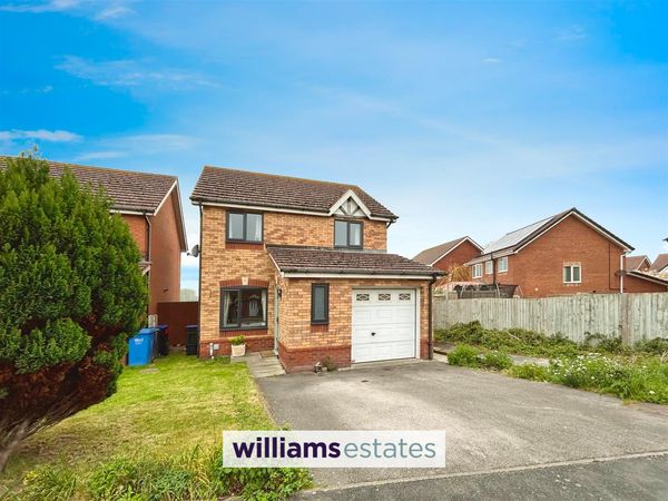 Prestatyn, LL19
