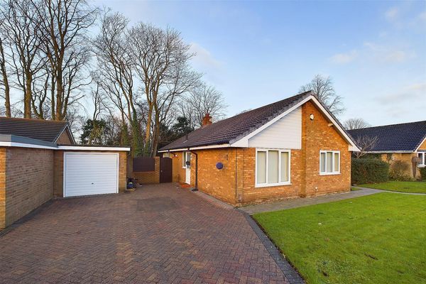 Brookwood Close, Walton, WA4