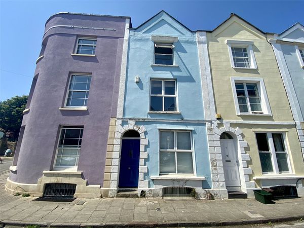 Clifton, Wellington Park, BS8 2UT