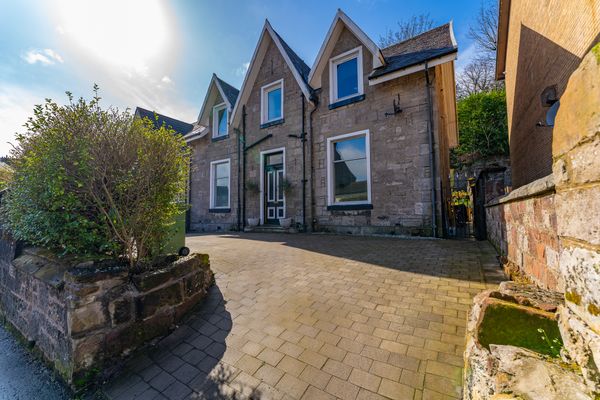 West Bridgend, Dumbarton, G82