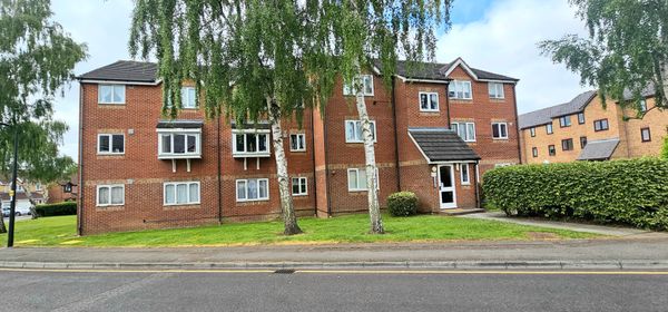 Leigh Hunt Drive, London, N14