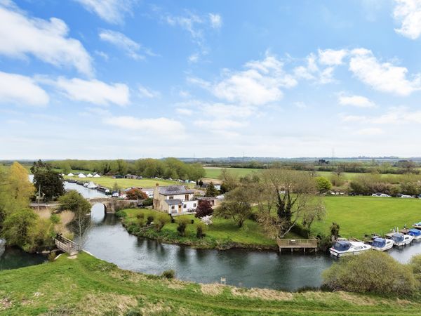 Radcot, Bampton, OX18