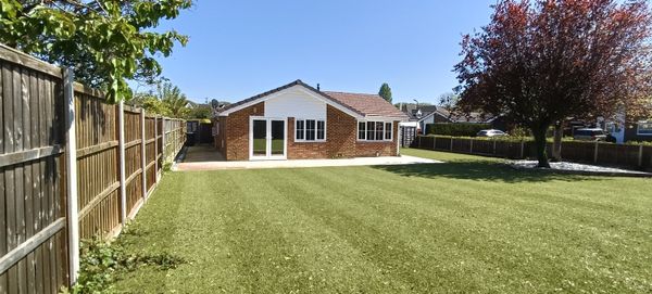Pilgrims View, Ash Green, GU12