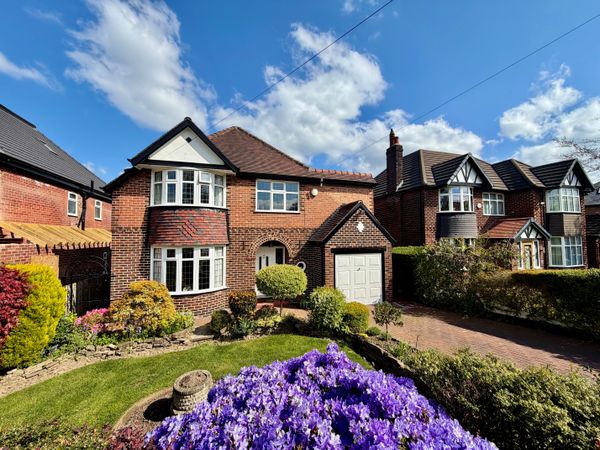 Crossfield Road, Hale, WA15
