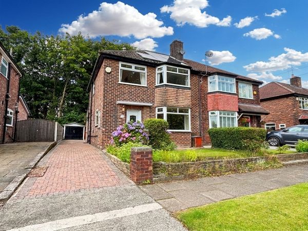 Ravensdale Gardens, Eccles, M30